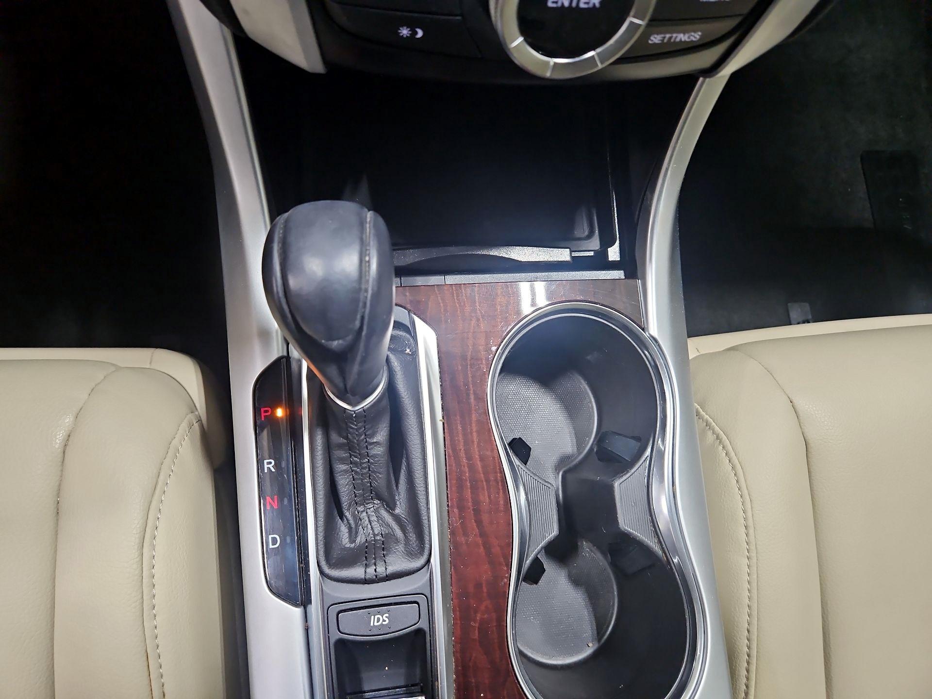 Thumbnail: 2015 Acura TLX - 17