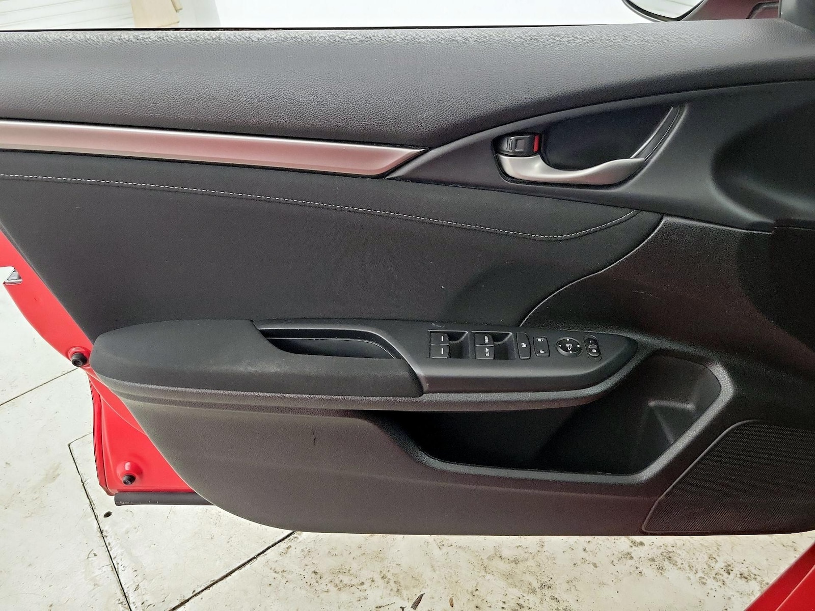 2018 Honda Civic Hatchback EX - Photo 13