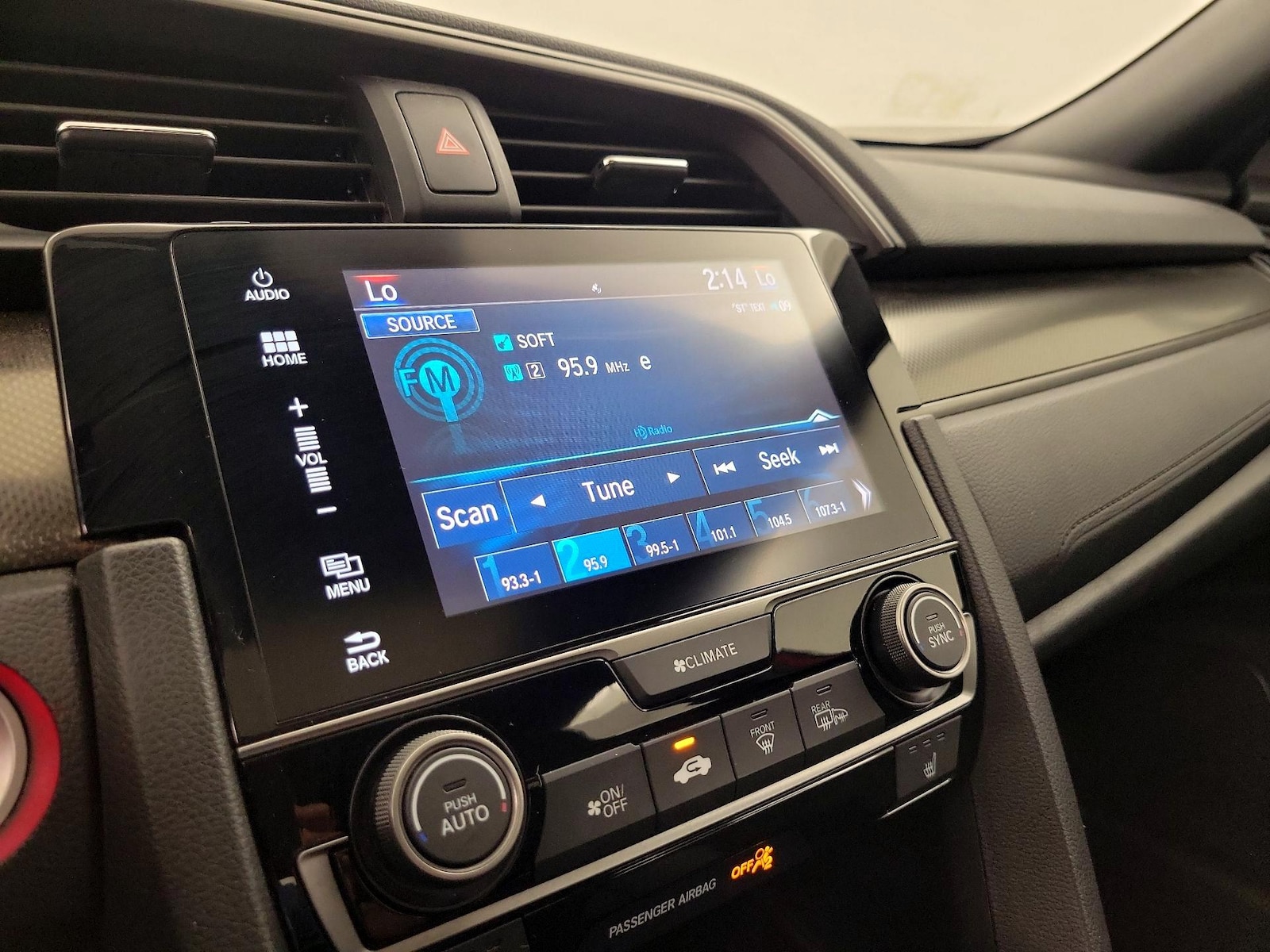 2018 Honda Civic Hatchback EX - Photo 16