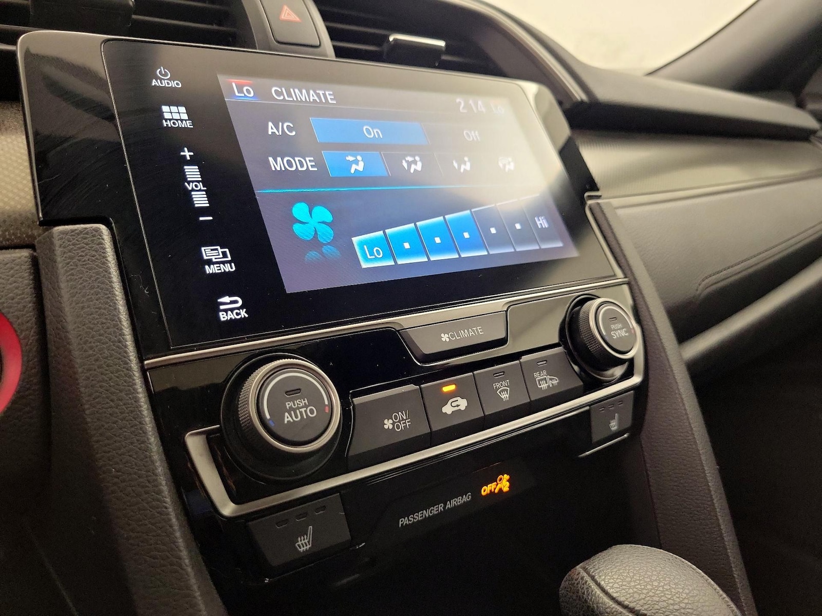 2018 Honda Civic Hatchback EX - Photo 17