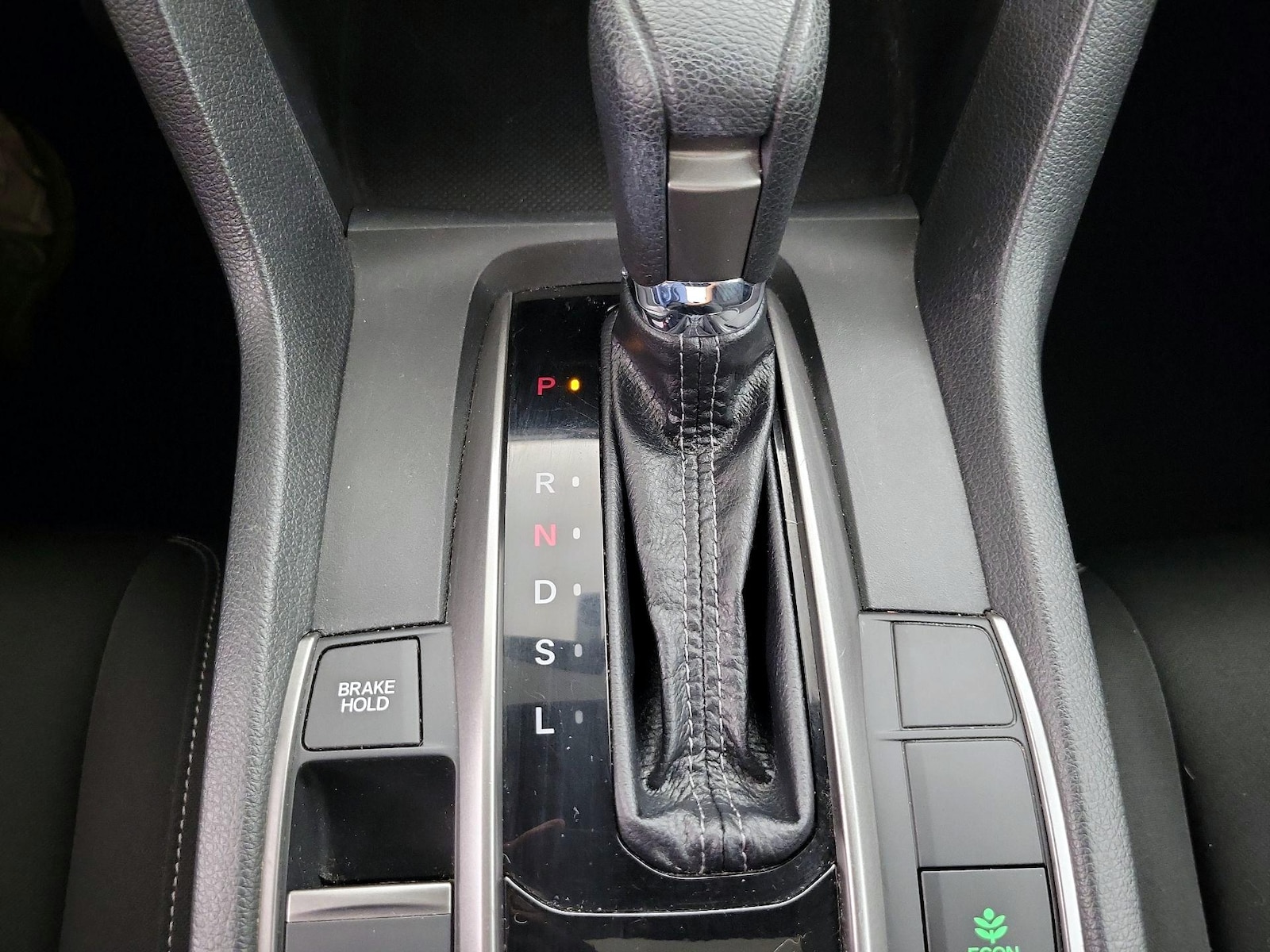 2018 Honda Civic Hatchback EX - Photo 18