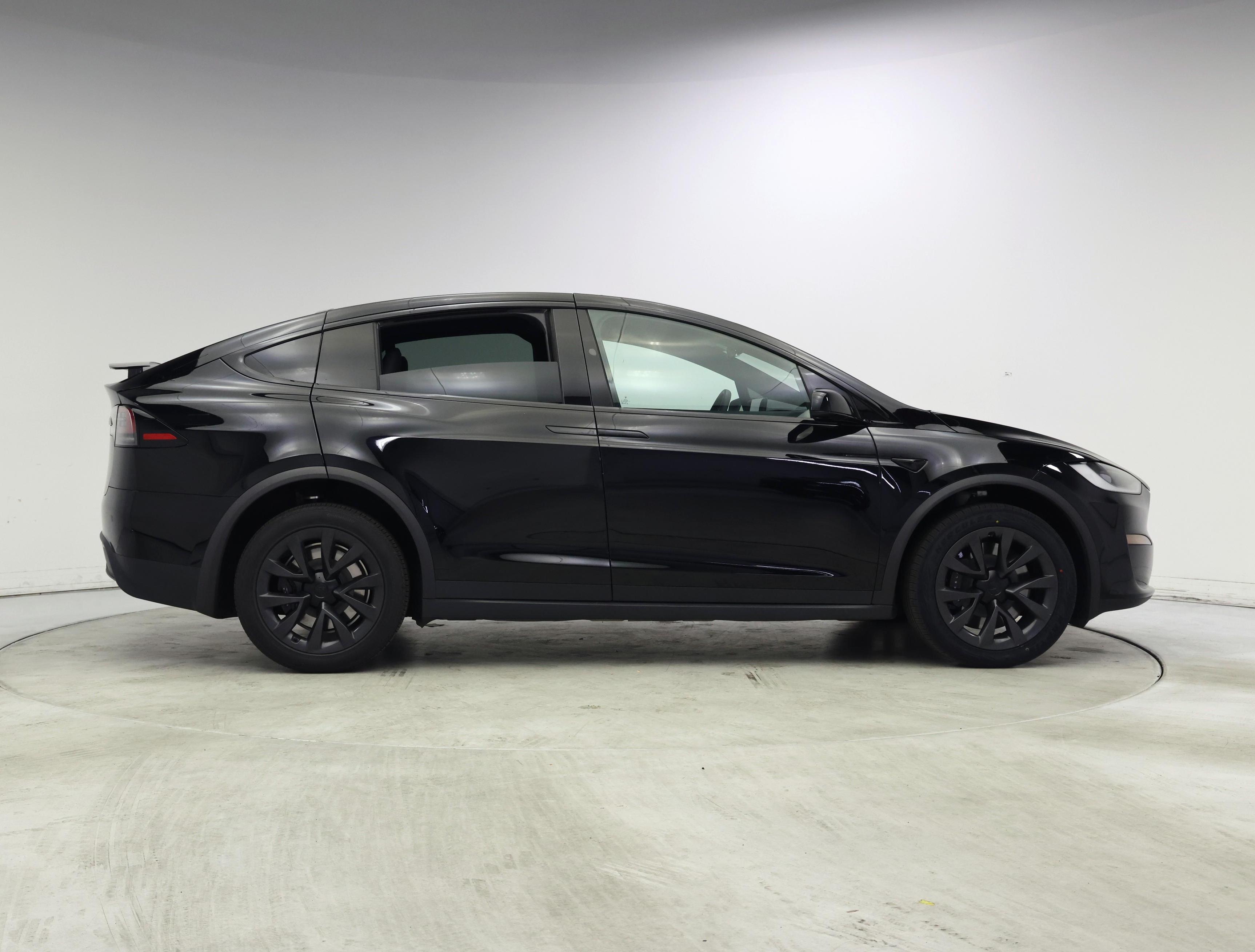 Thumbnail: 2023 Tesla Model X - 7