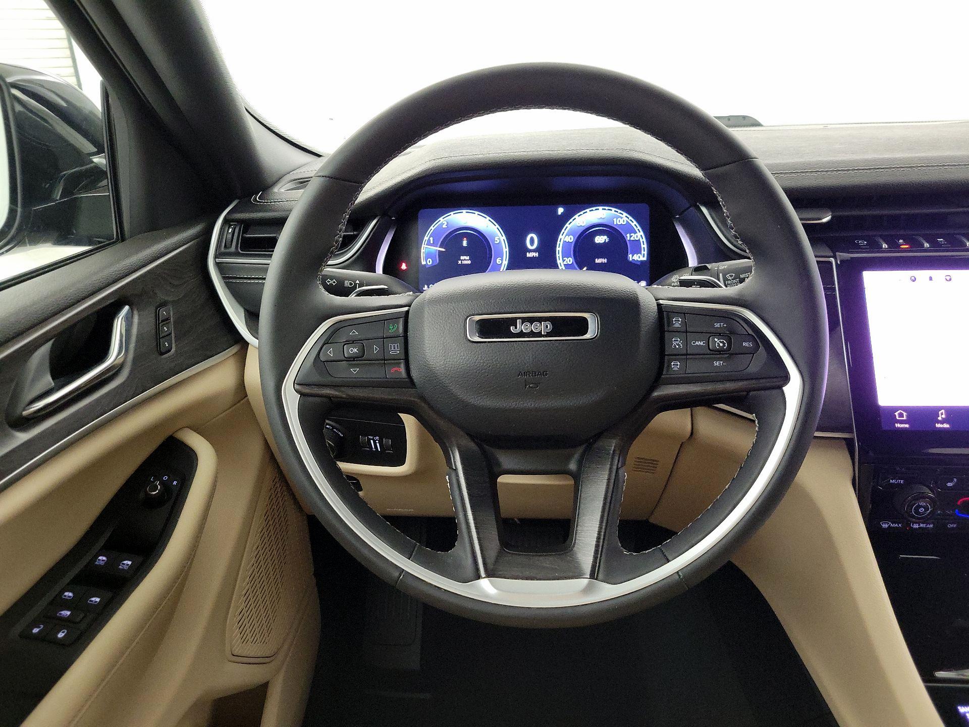 Thumbnail: 2025 Jeep Grand Cherokee - 10
