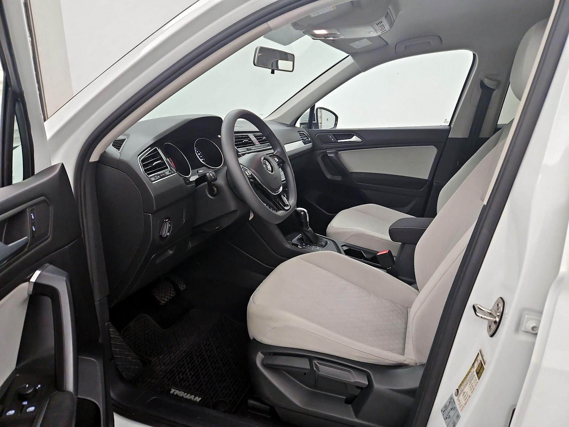 Thumbnail: 2021 Volkswagen Tiguan - 11