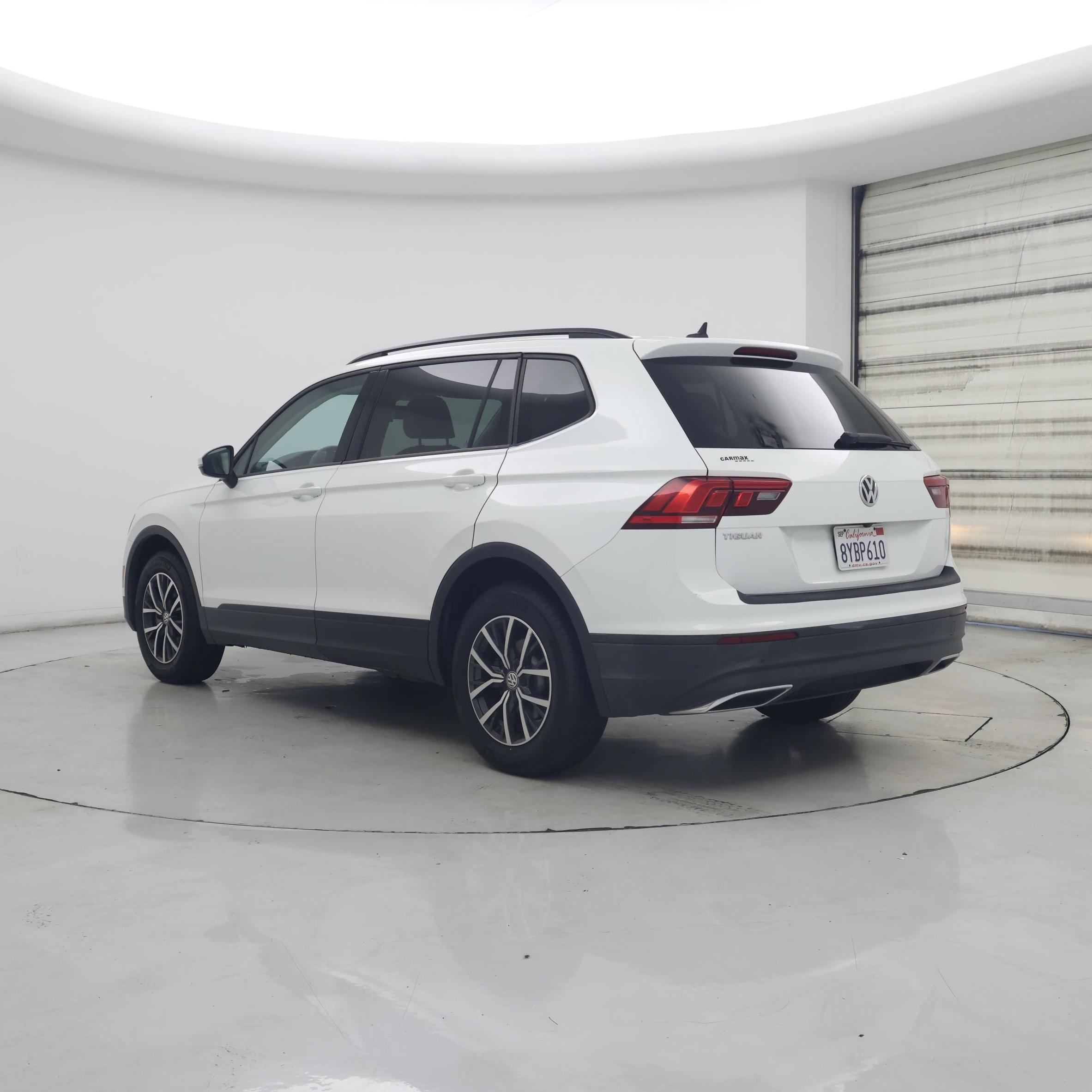 Thumbnail: 2021 Volkswagen Tiguan - 2