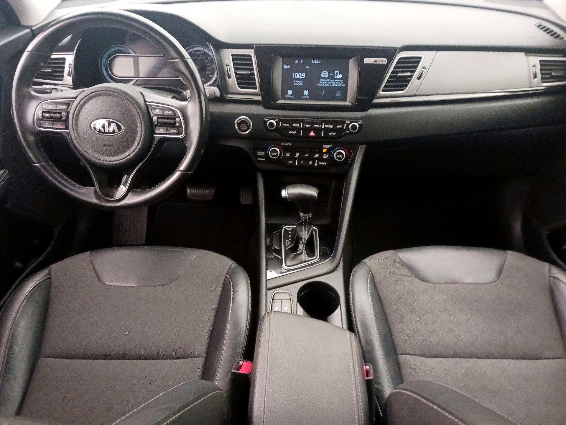 Thumbnail: 2018 Kia Niro - 9