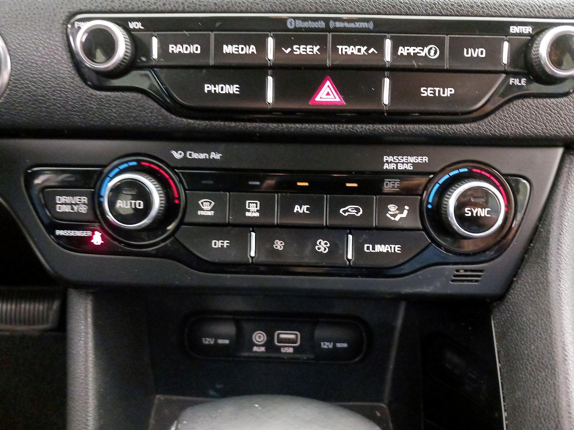 Thumbnail: 2018 Kia Niro - 16