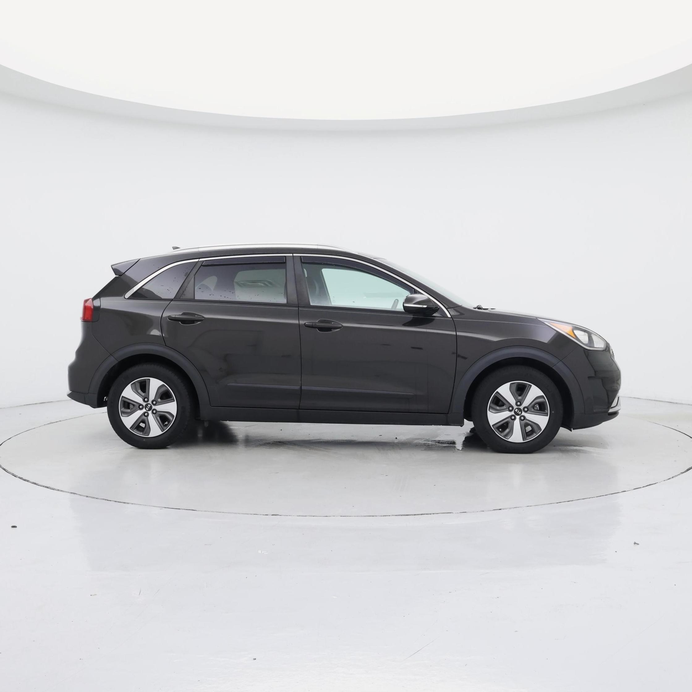 Thumbnail: 2018 Kia Niro - 7