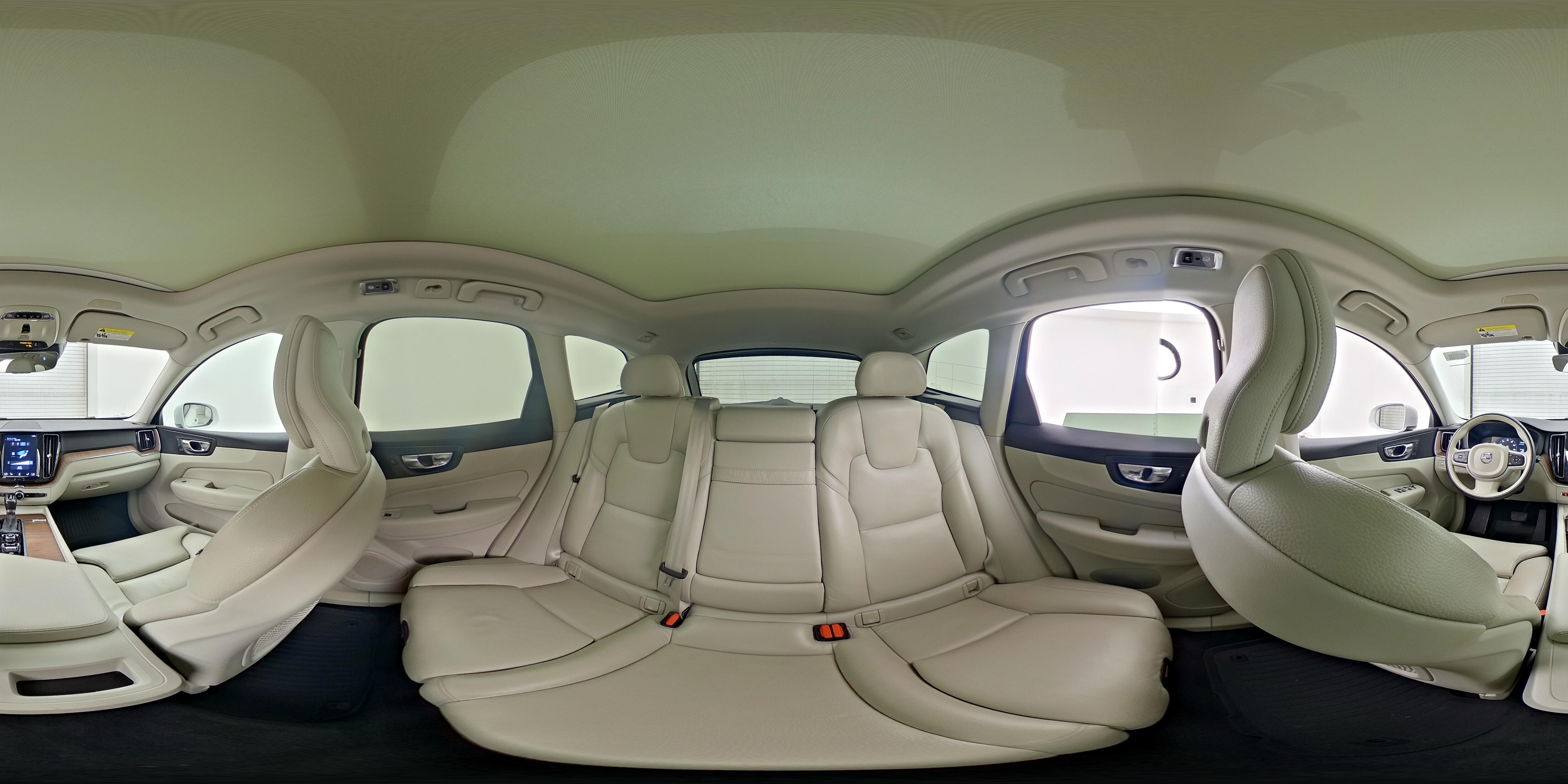 2019 Volvo XC60 T5 Momentum, photo 23