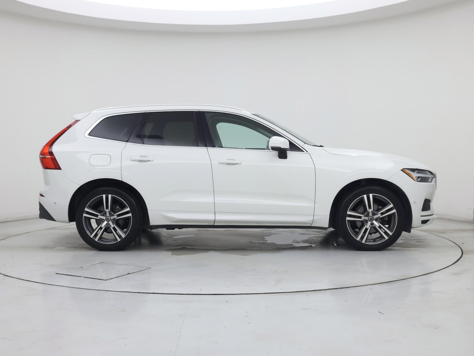 2019 Volvo XC60 T5 Momentum, photo 8