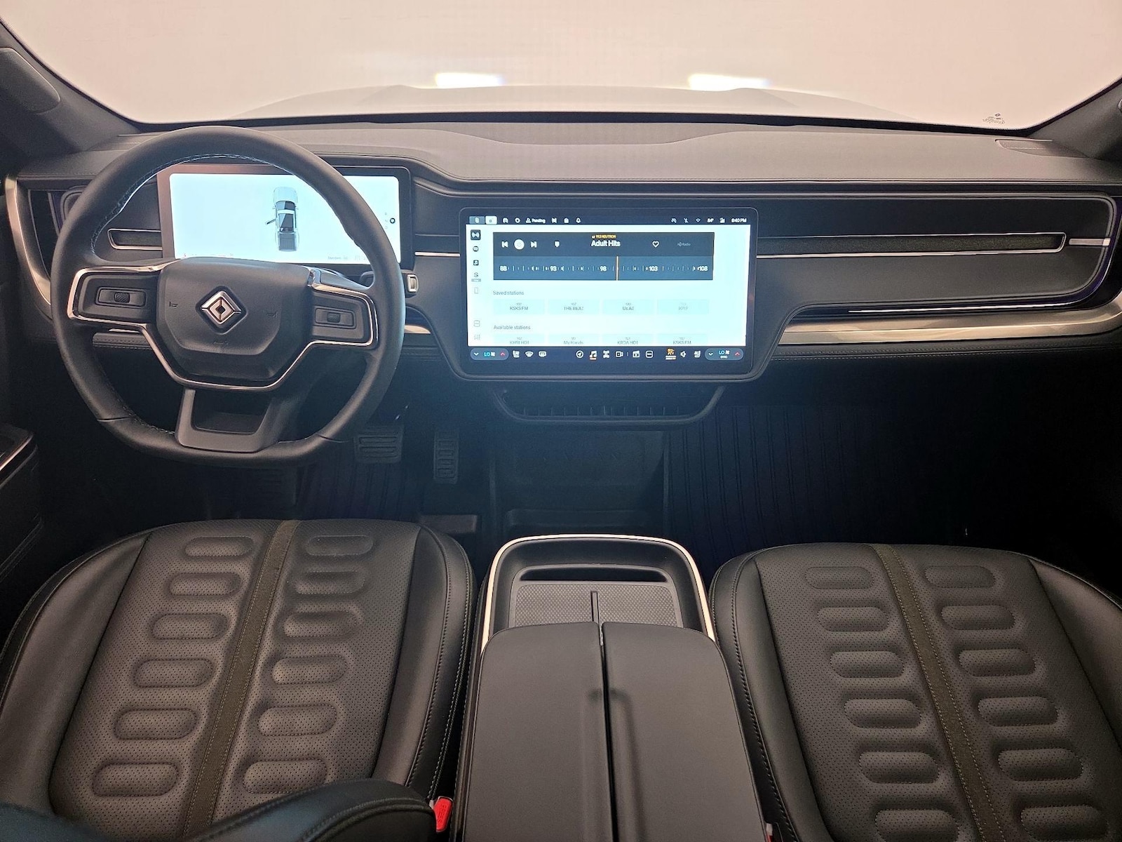 2025 Rivian R1T Adventure - Photo 10