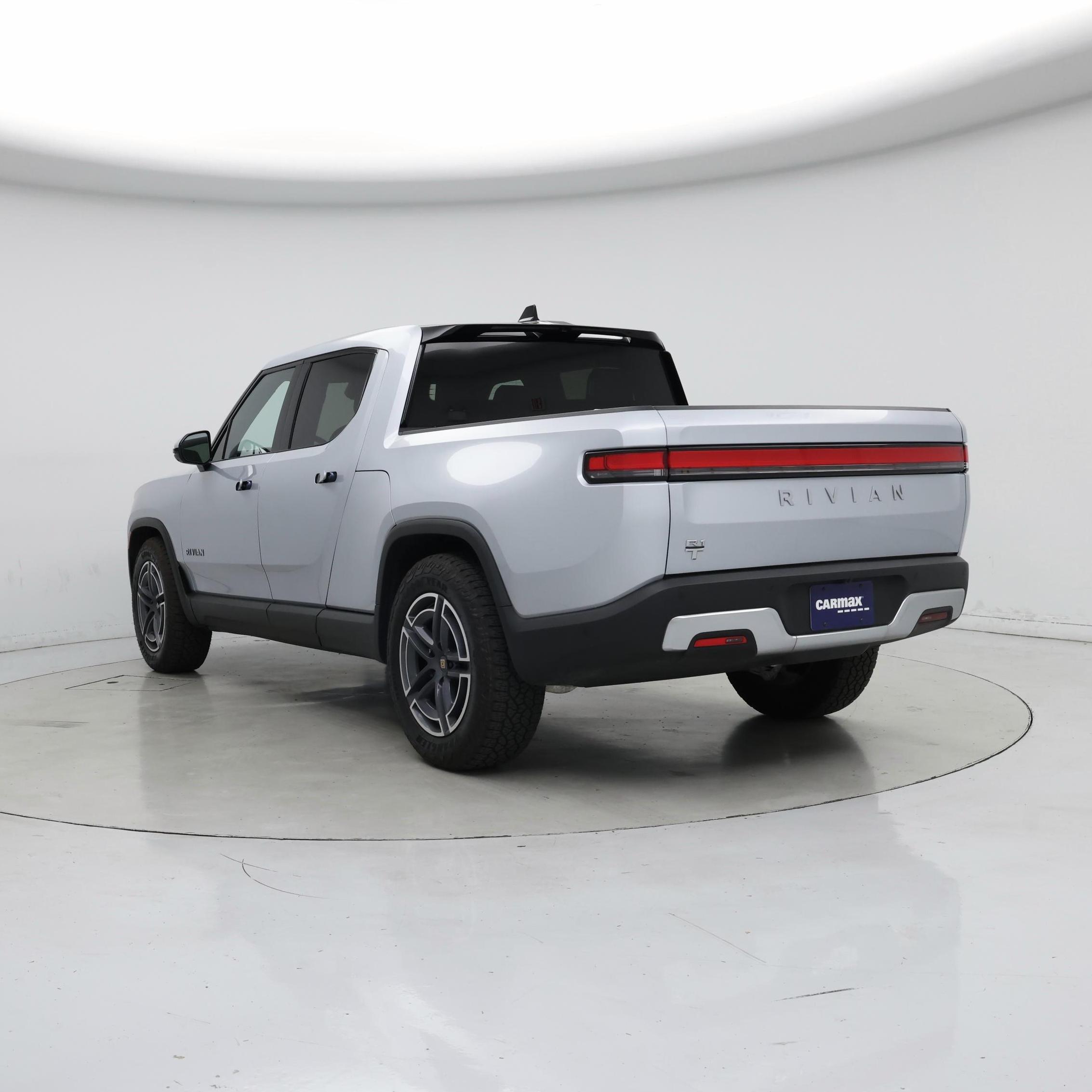 Thumbnail: 2025 Rivian R1T - 2