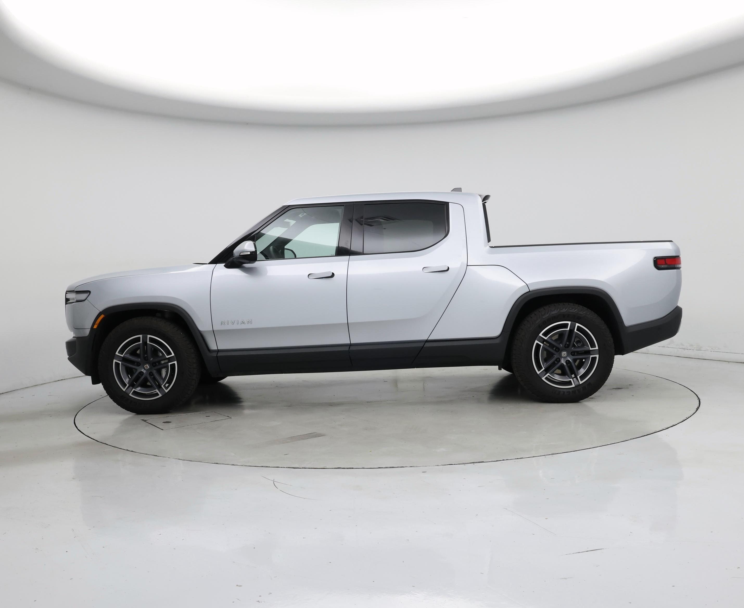 Thumbnail: 2025 Rivian R1T - 3