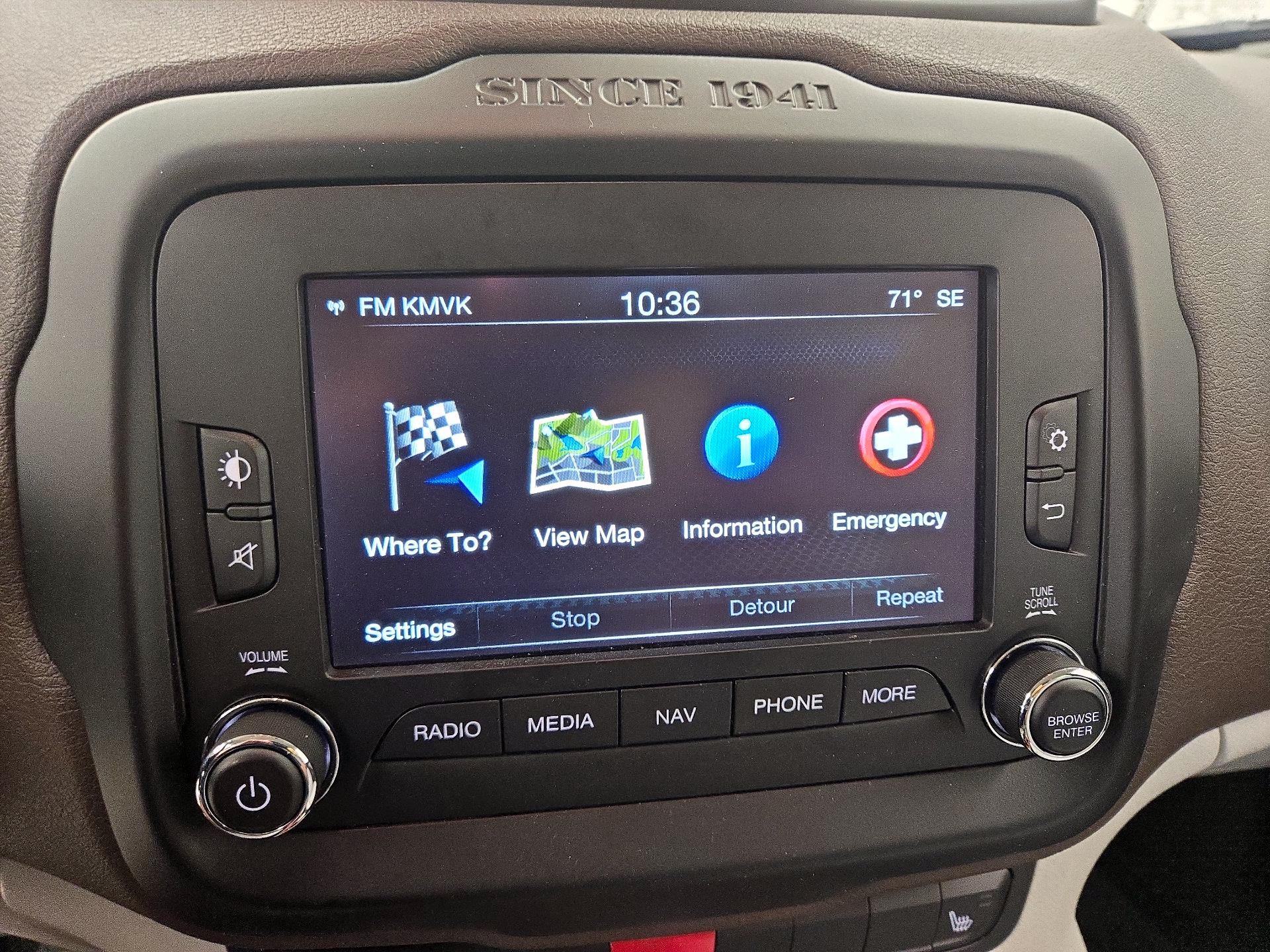 Thumbnail: 2015 Jeep Renegade - 14
