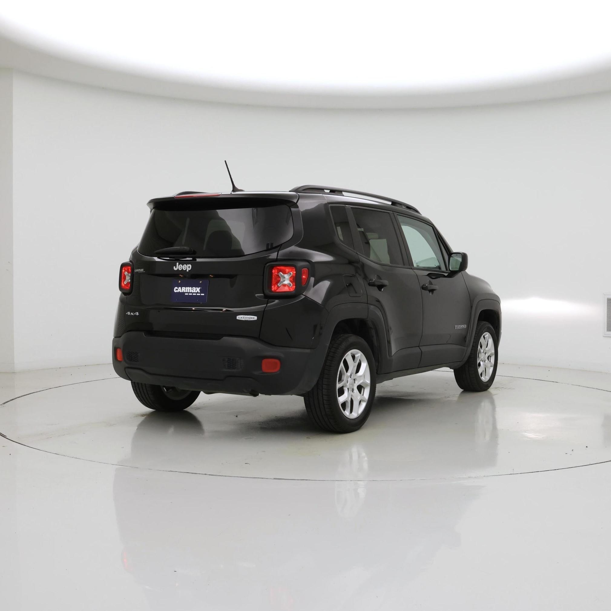 Thumbnail: 2015 Jeep Renegade - 8