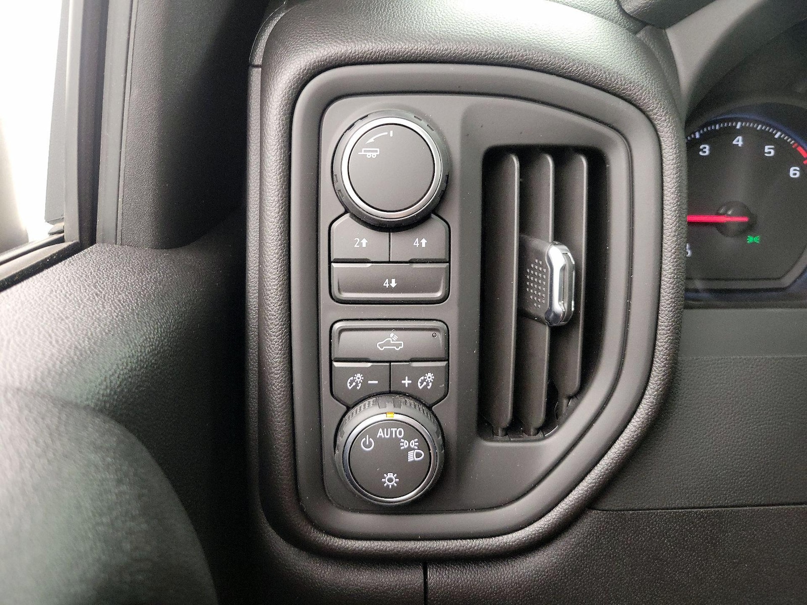 2026 Chevrolet Silverado 2500HD Custom - Photo 14