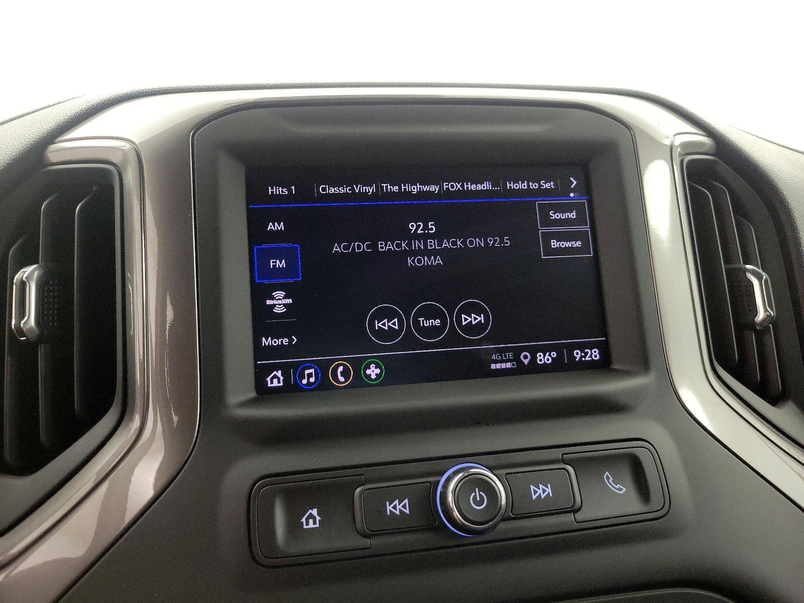 2026 Chevrolet Silverado 2500HD Custom - Photo 16