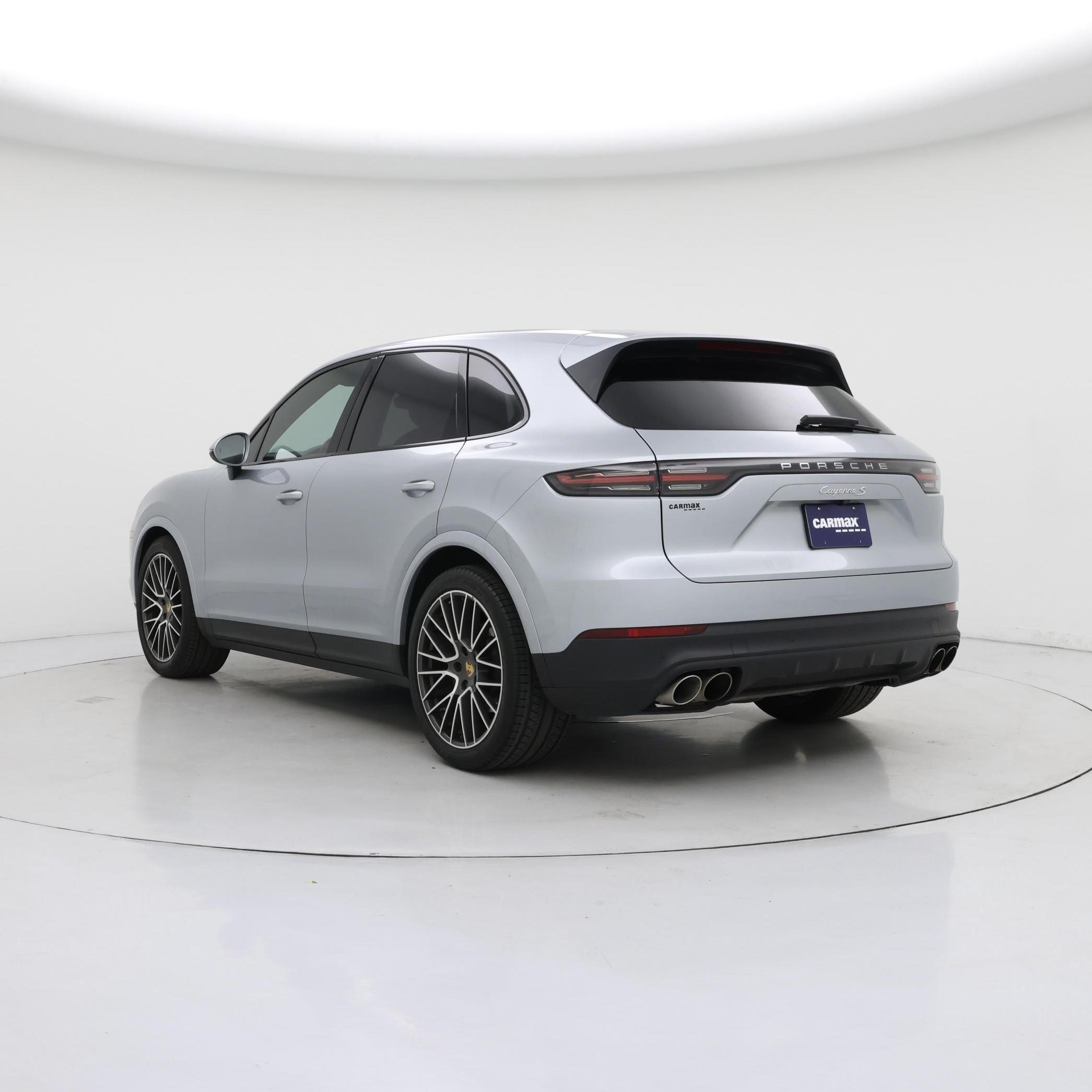 Thumbnail: 2020 Porsche Cayenne - 2