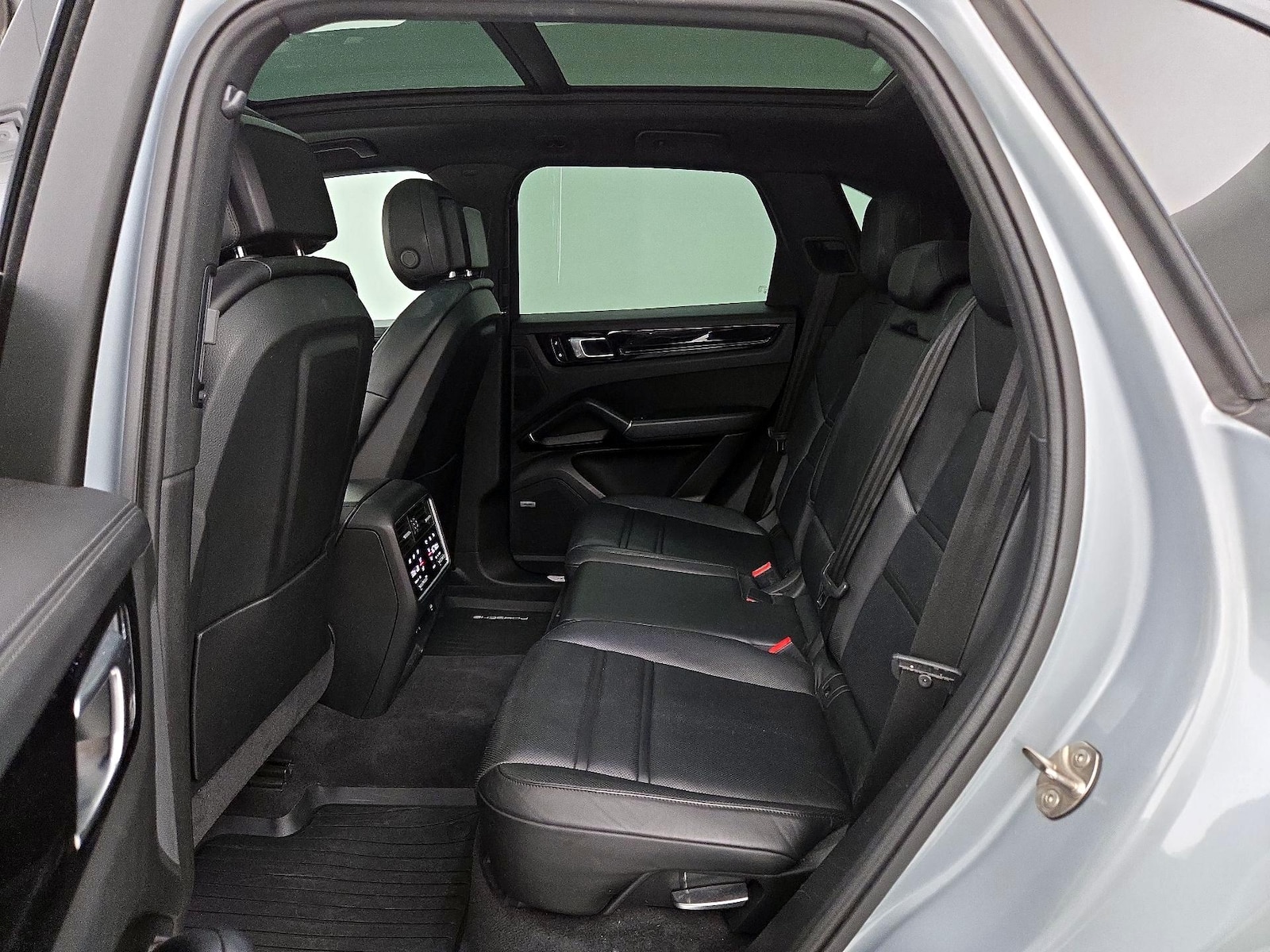 2020 Porsche Cayenne S - Photo 22