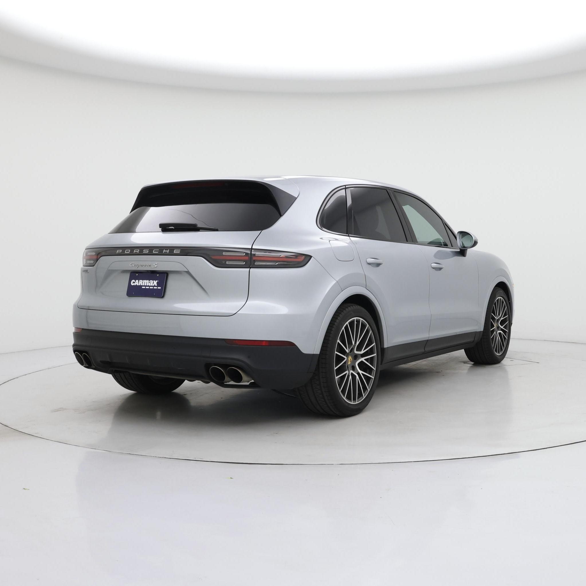 Thumbnail: 2020 Porsche Cayenne - 8