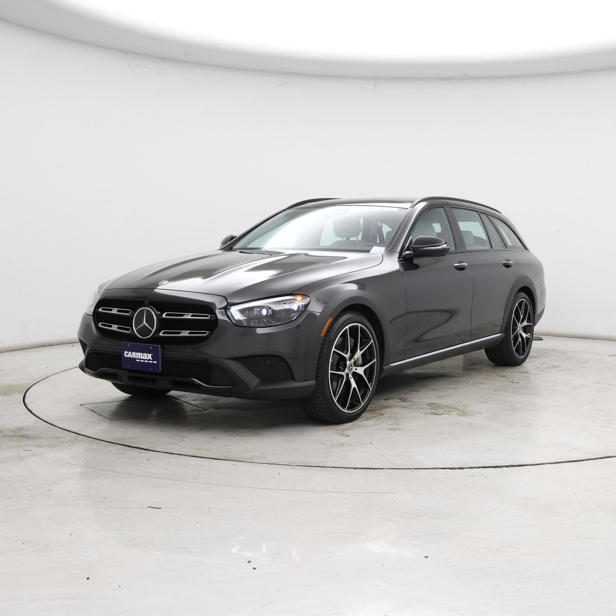Thumbnail: 2023 Mercedes-Benz E-Class - 4