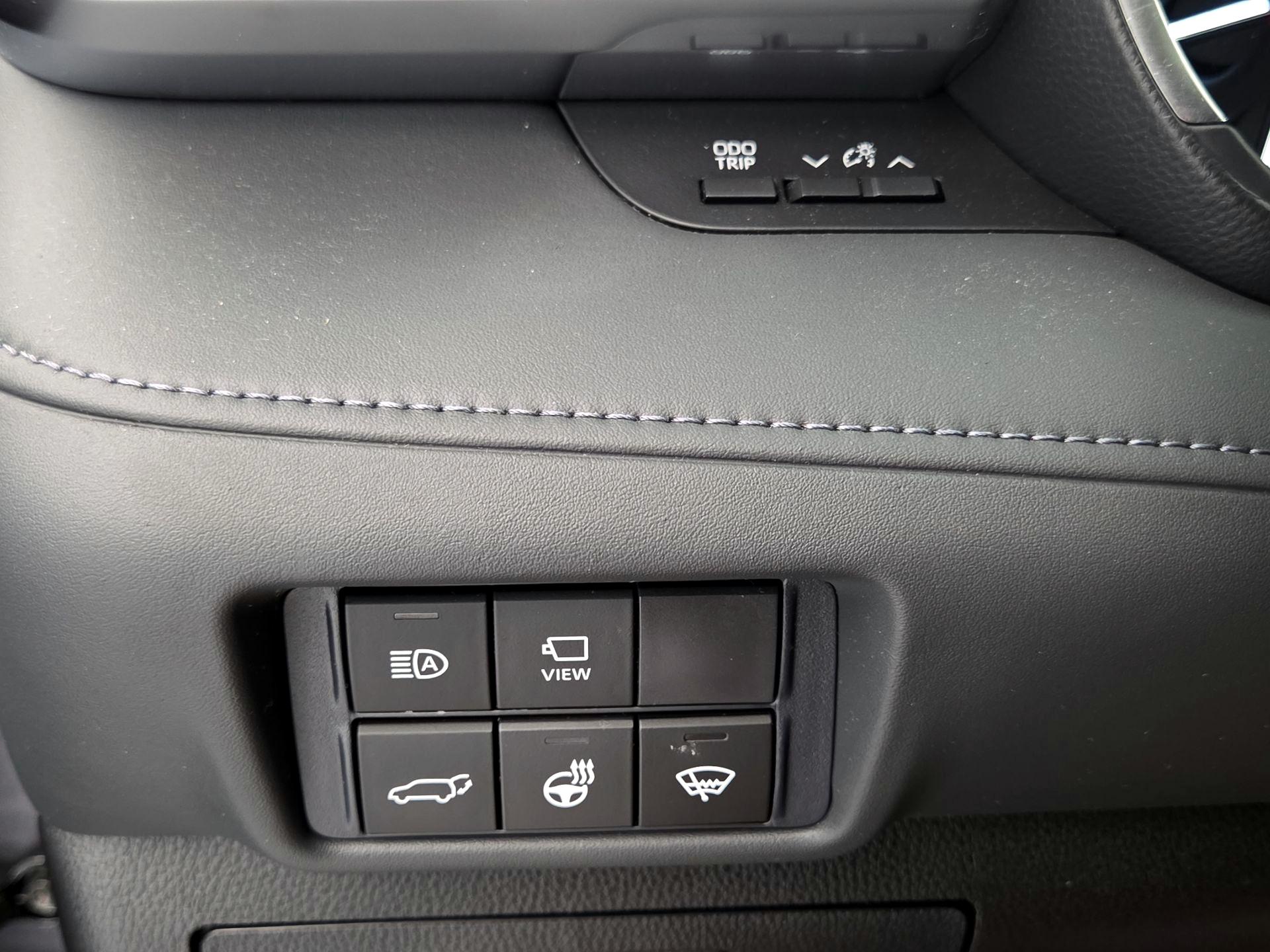 Thumbnail: 2021 Toyota Highlander - 13