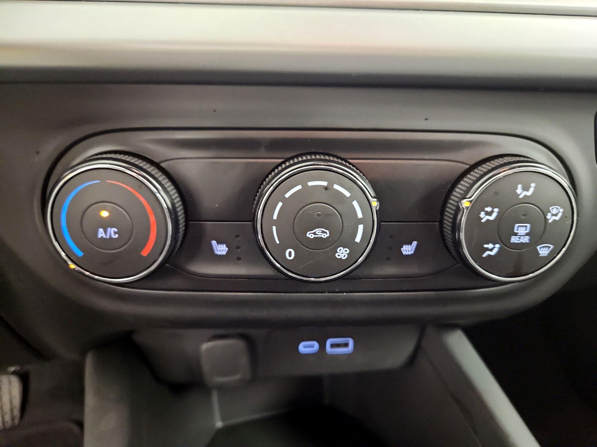 Thumbnail: 2024 Chevrolet Trax - 16