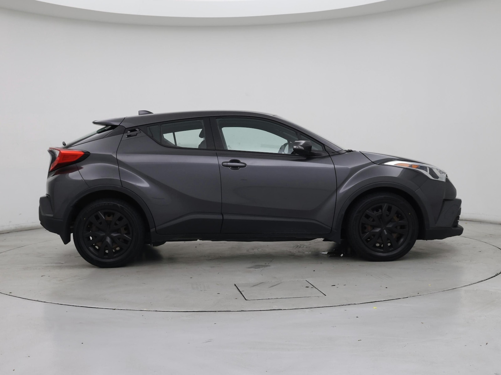 2019 Toyota C-HR LE - Photo 8