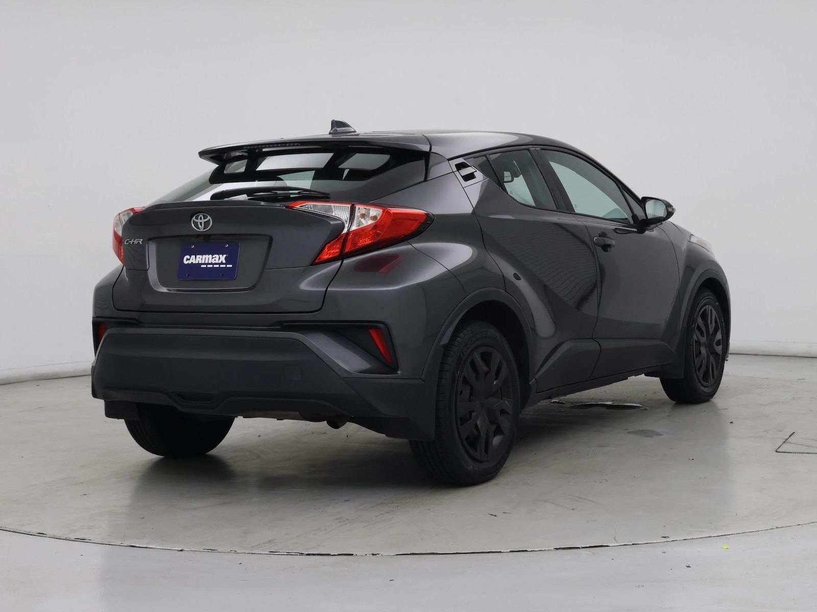 2019 Toyota C-HR LE - Photo 9