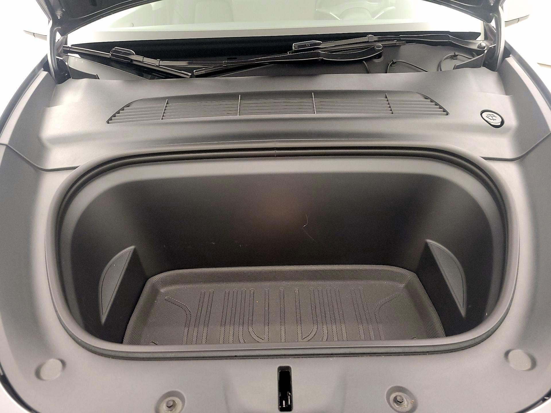 Thumbnail: 2025 Tesla Model Y - 20