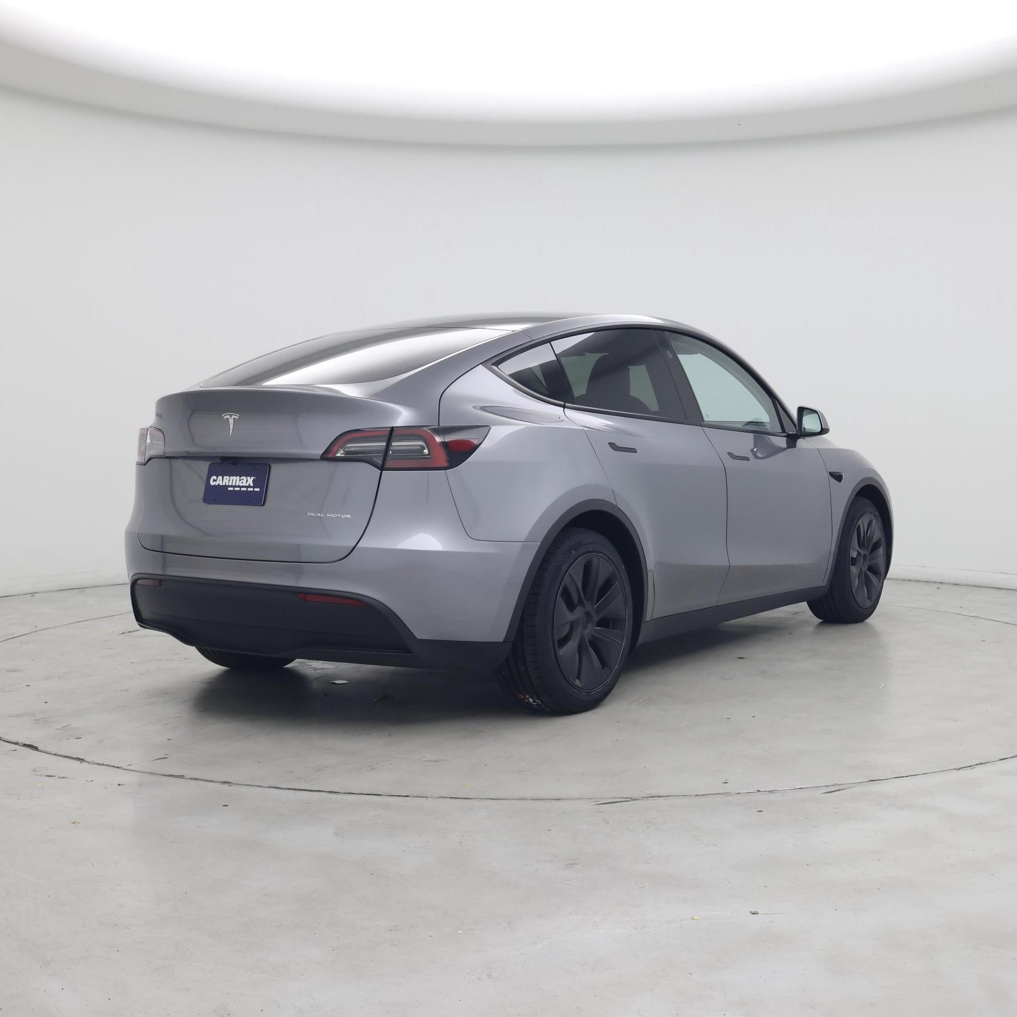 Thumbnail: 2025 Tesla Model Y - 8