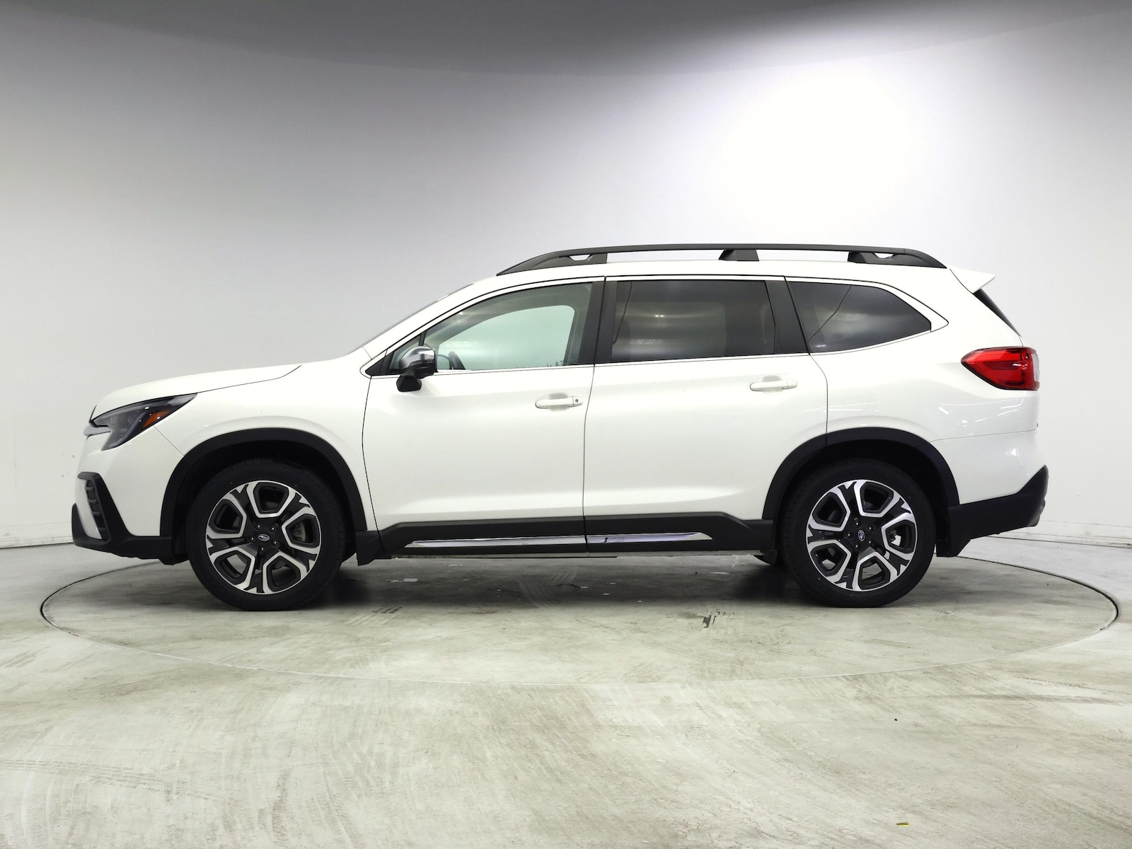 2023 Subaru Ascent Limited - Photo 4