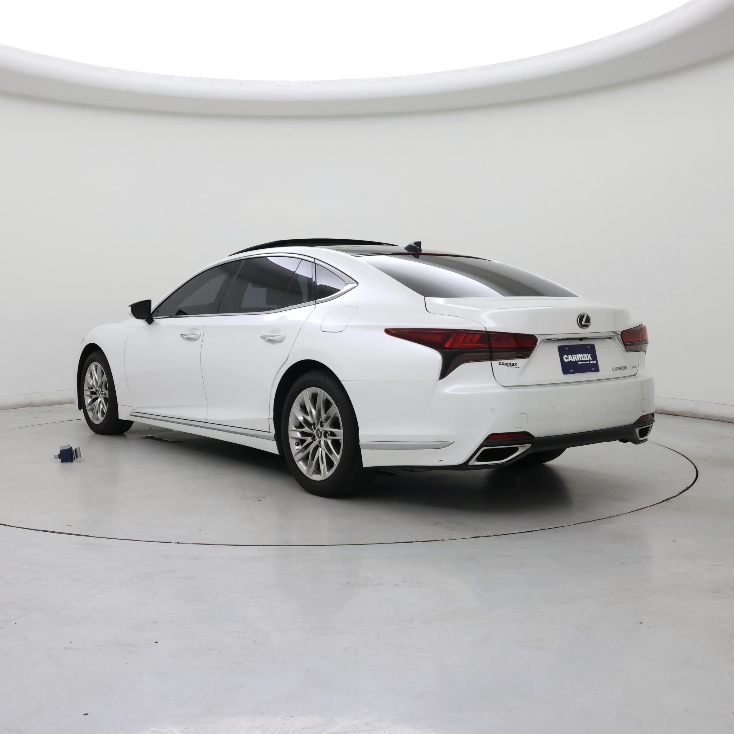 Thumbnail: 2021 Lexus LS - 2