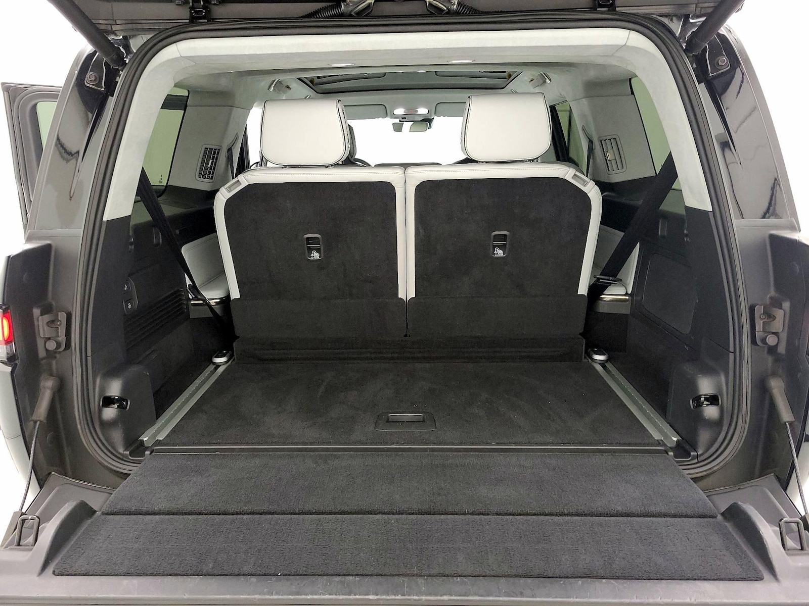 2023 Rivian R1S Adventure - Photo 24