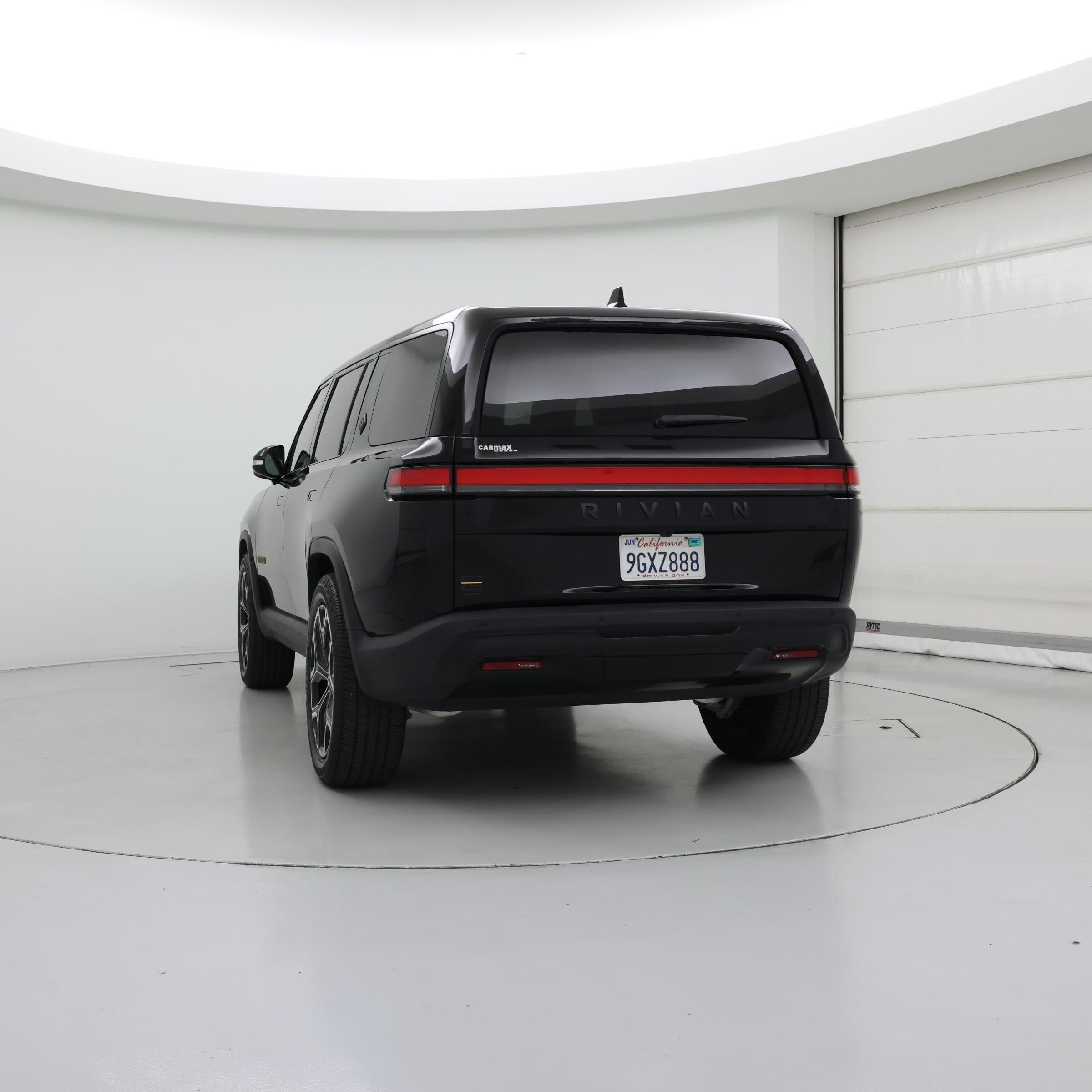 Thumbnail: 2023 Rivian R1S - 6