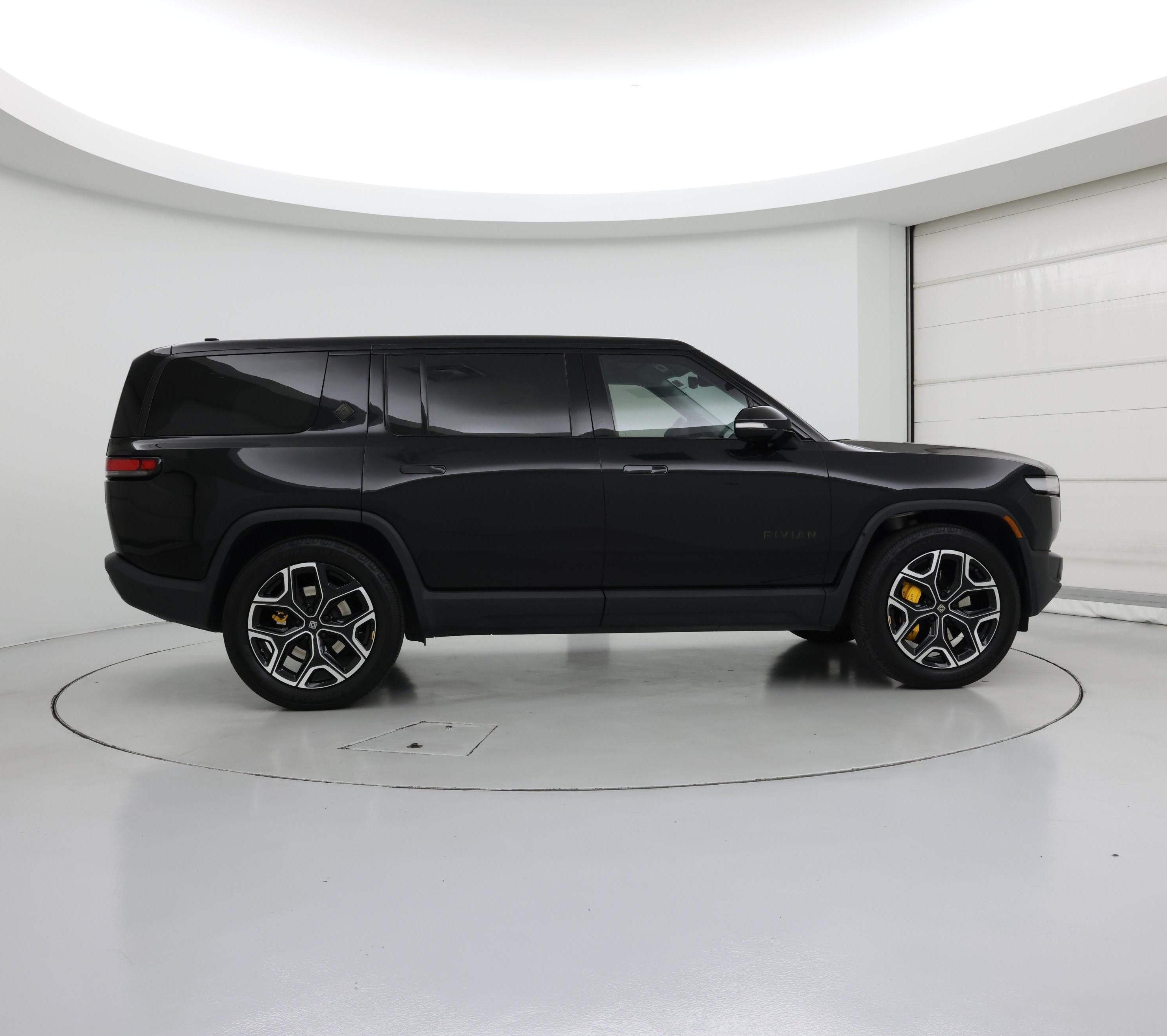Thumbnail: 2023 Rivian R1S - 7