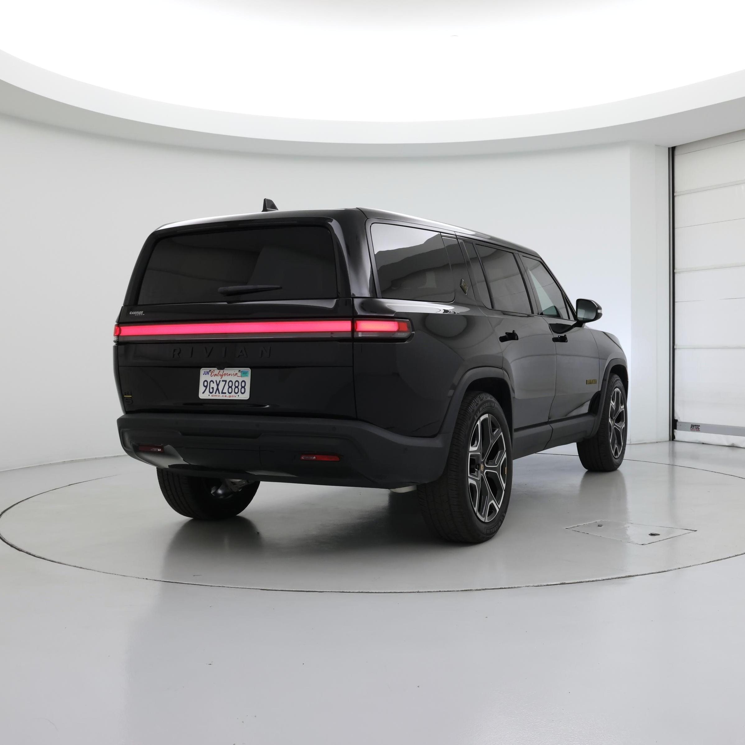 Thumbnail: 2023 Rivian R1S - 8