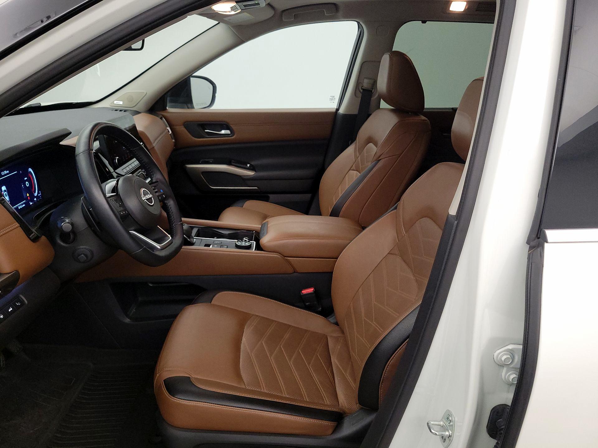Thumbnail: 2024 Nissan Pathfinder - 9