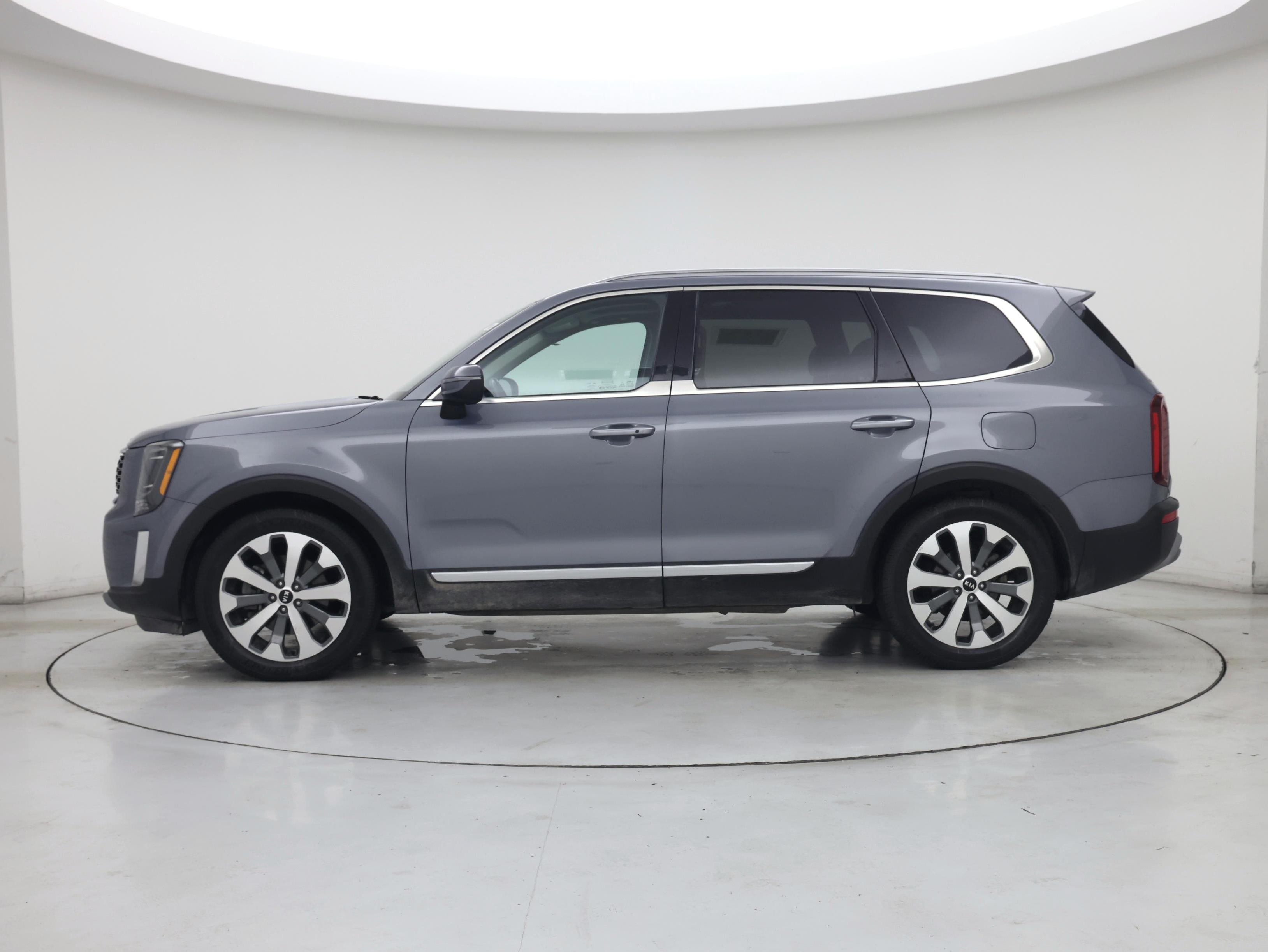Thumbnail: 2020 Kia Telluride - 3