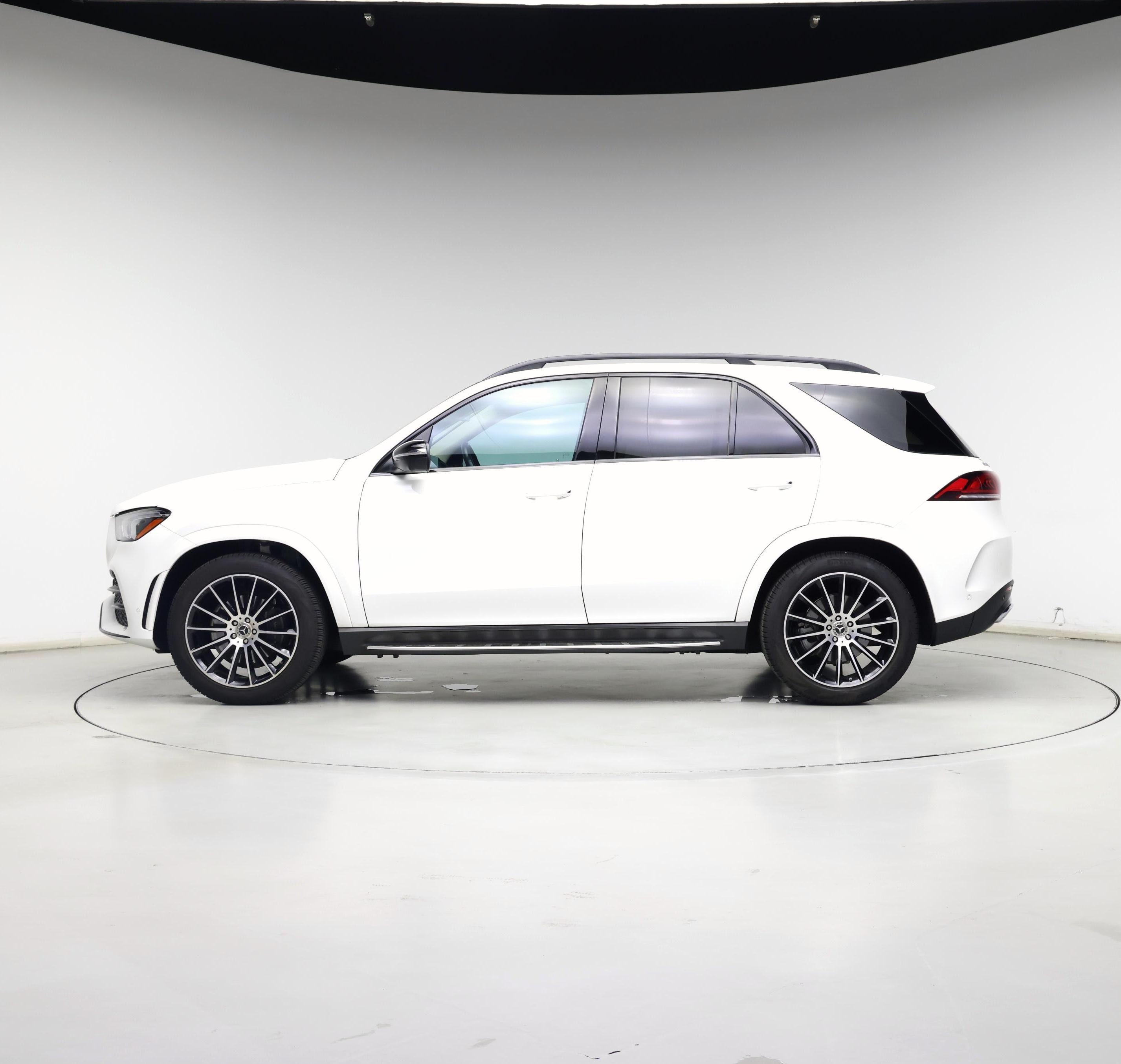 Thumbnail: 2020 Mercedes-Benz GLE - 3