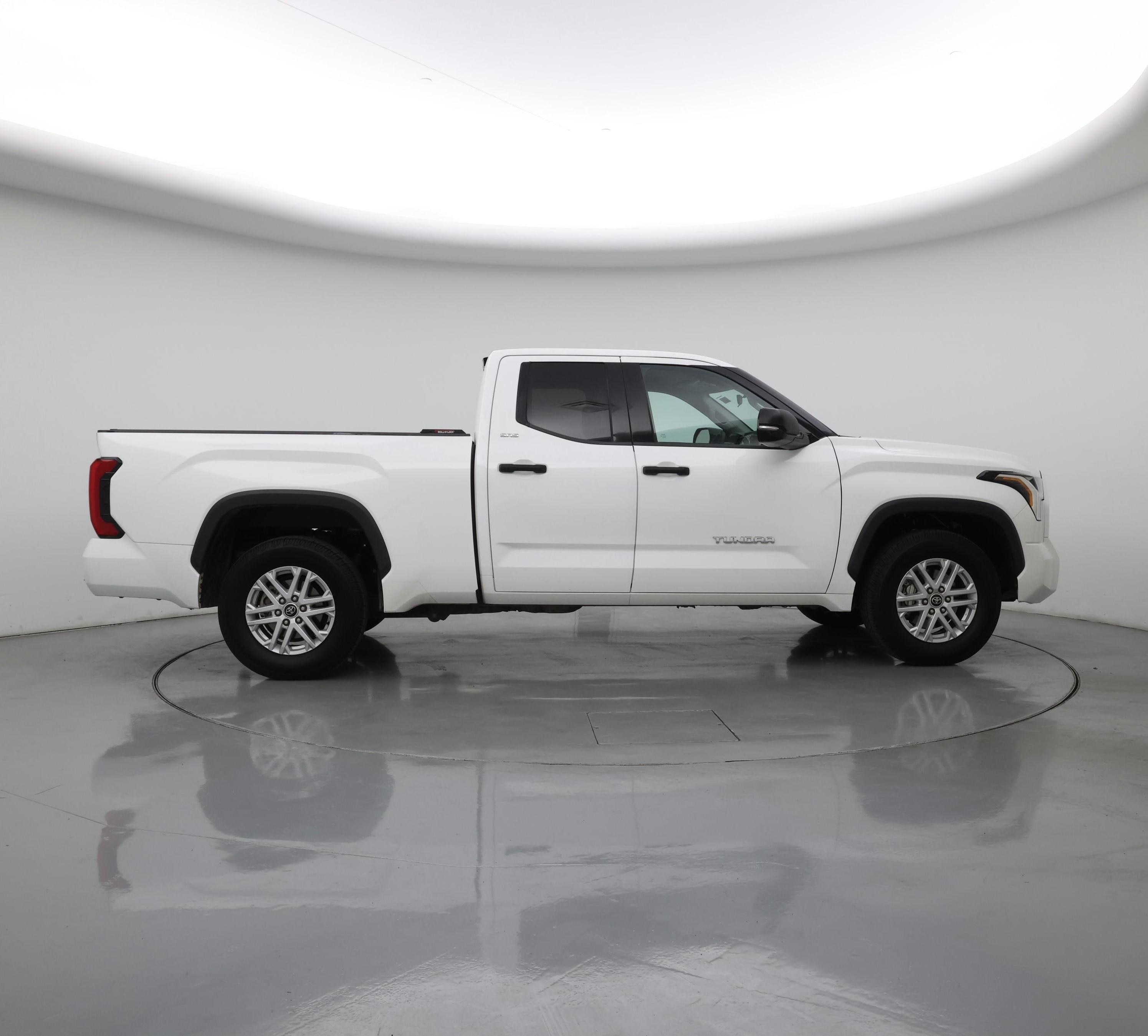 Thumbnail: 2022 Toyota Tundra - 7