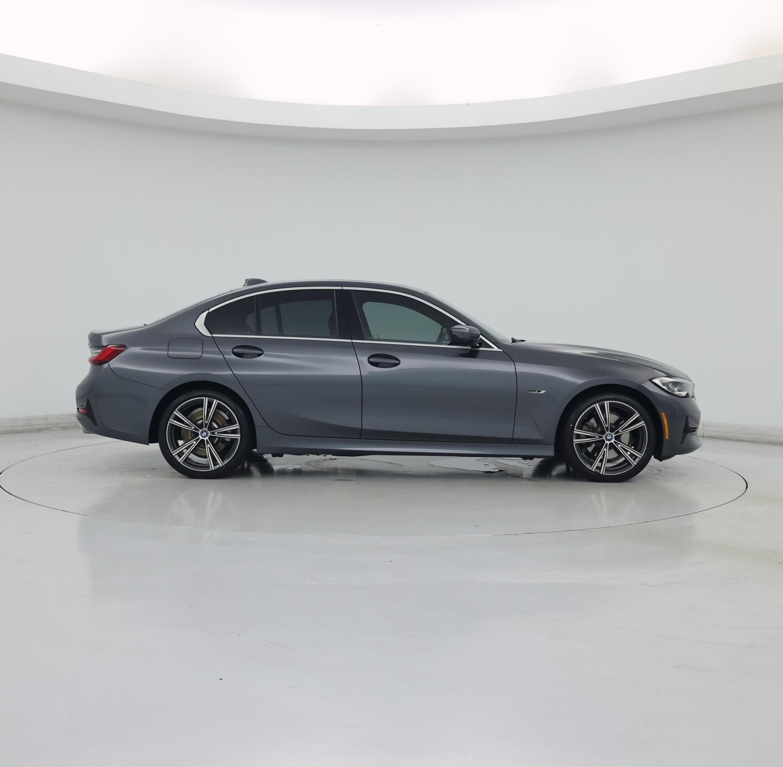 Thumbnail: 2022 BMW 3 Series - 7