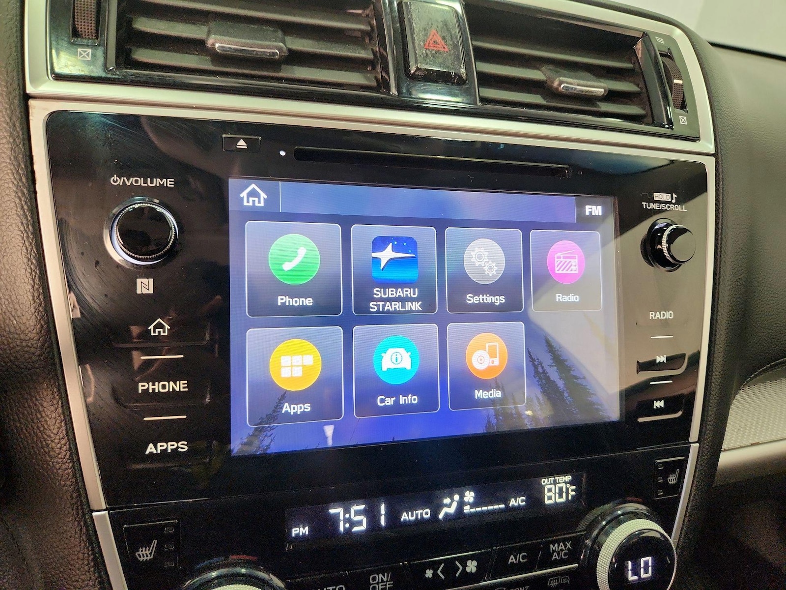 2019 Subaru Outback Premium - Photo 16