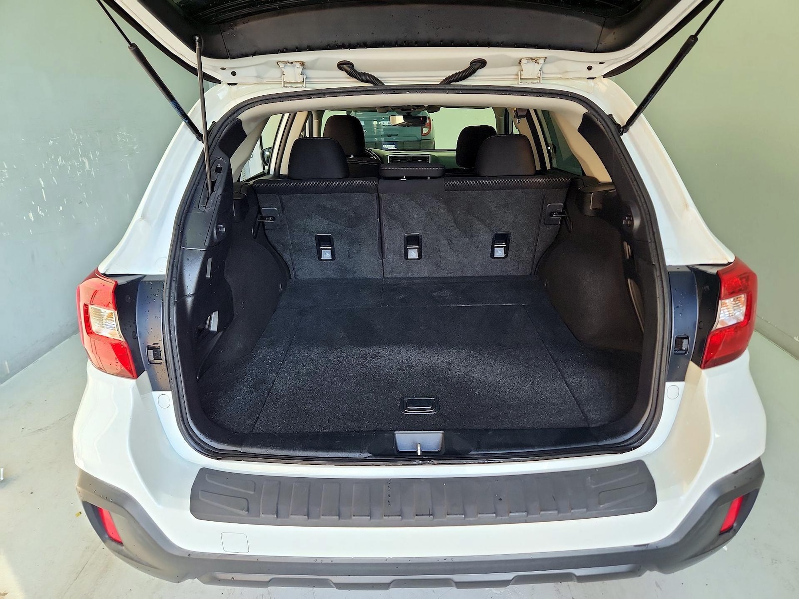 2019 Subaru Outback Premium - Photo 21
