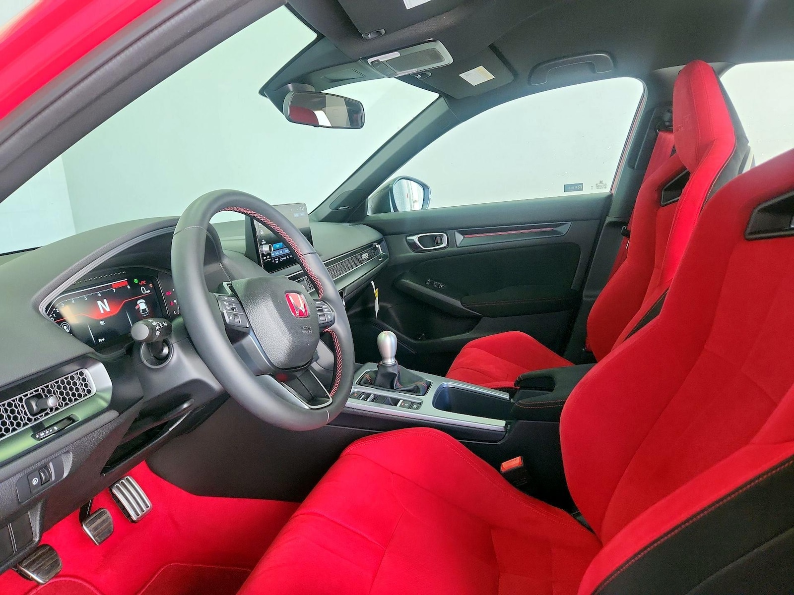 2025 Honda Civic Hatchback Type-R - Photo 12