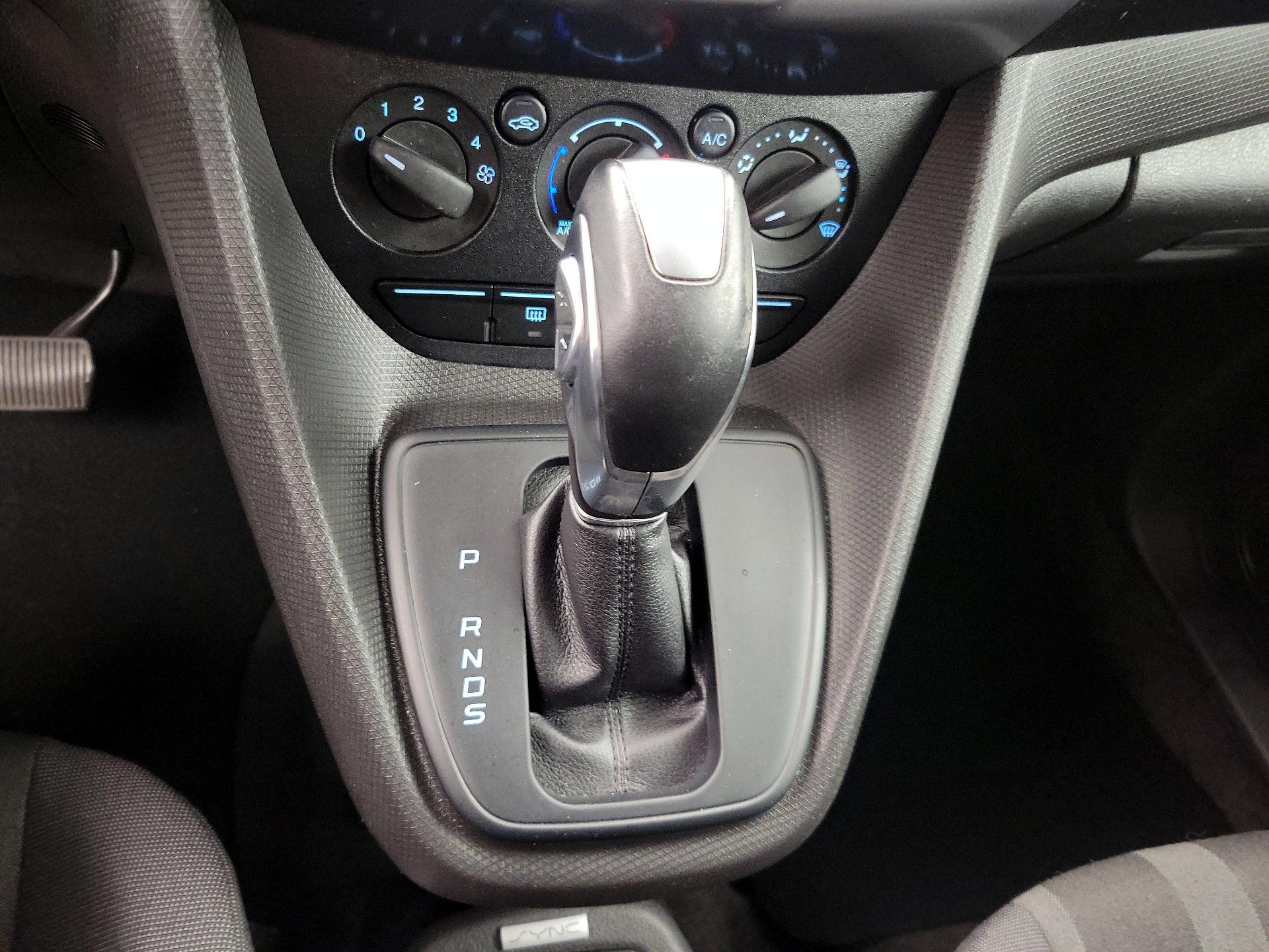 Thumbnail: 2018 Ford Transit Series - 17