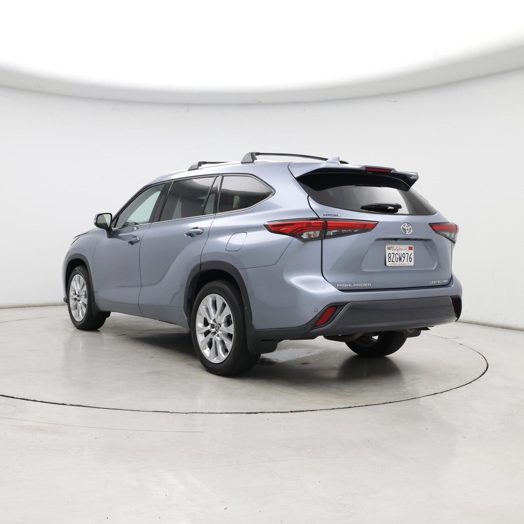 Thumbnail: 2022 Toyota Highlander - 2