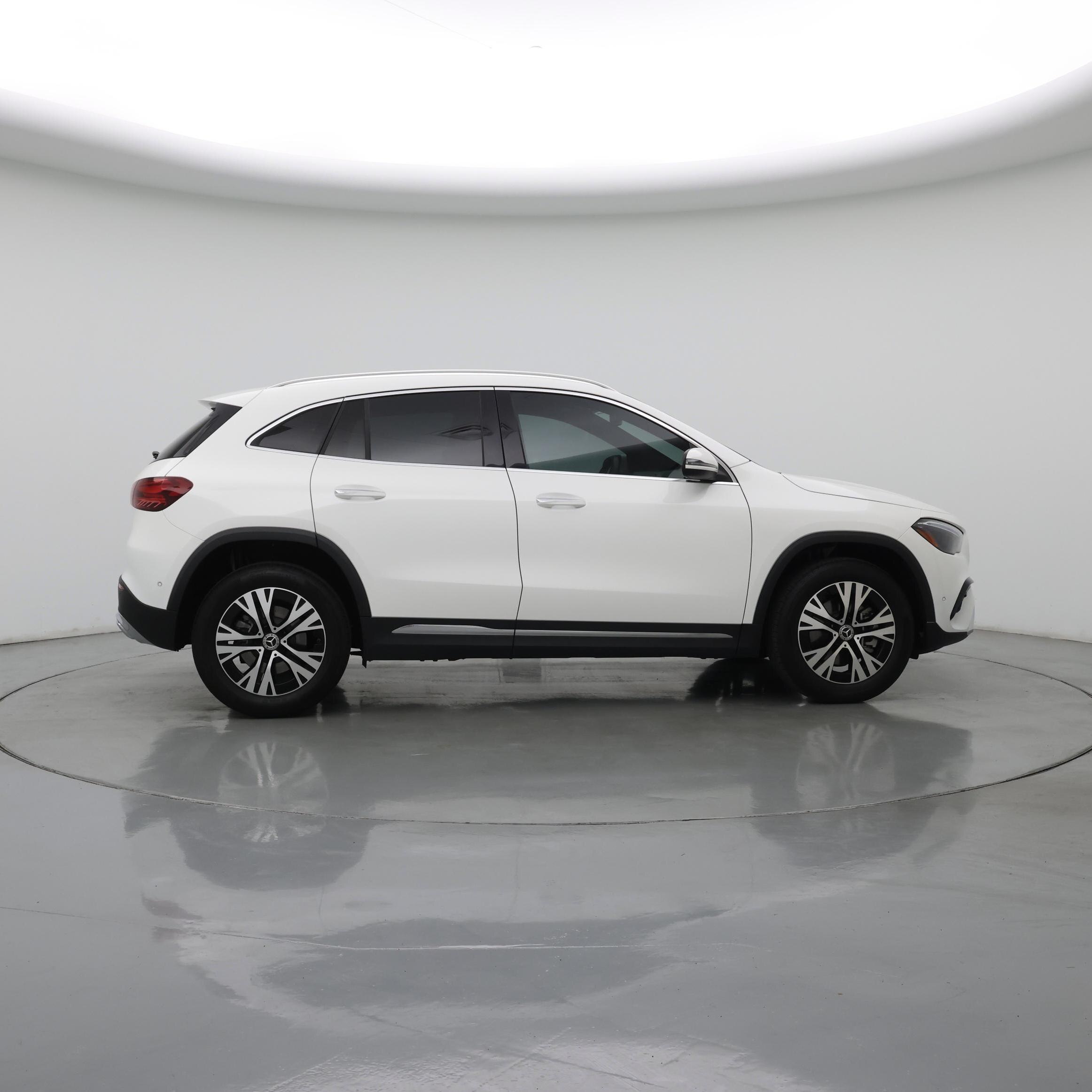 Thumbnail: 2025 Mercedes-Benz GLA - 7