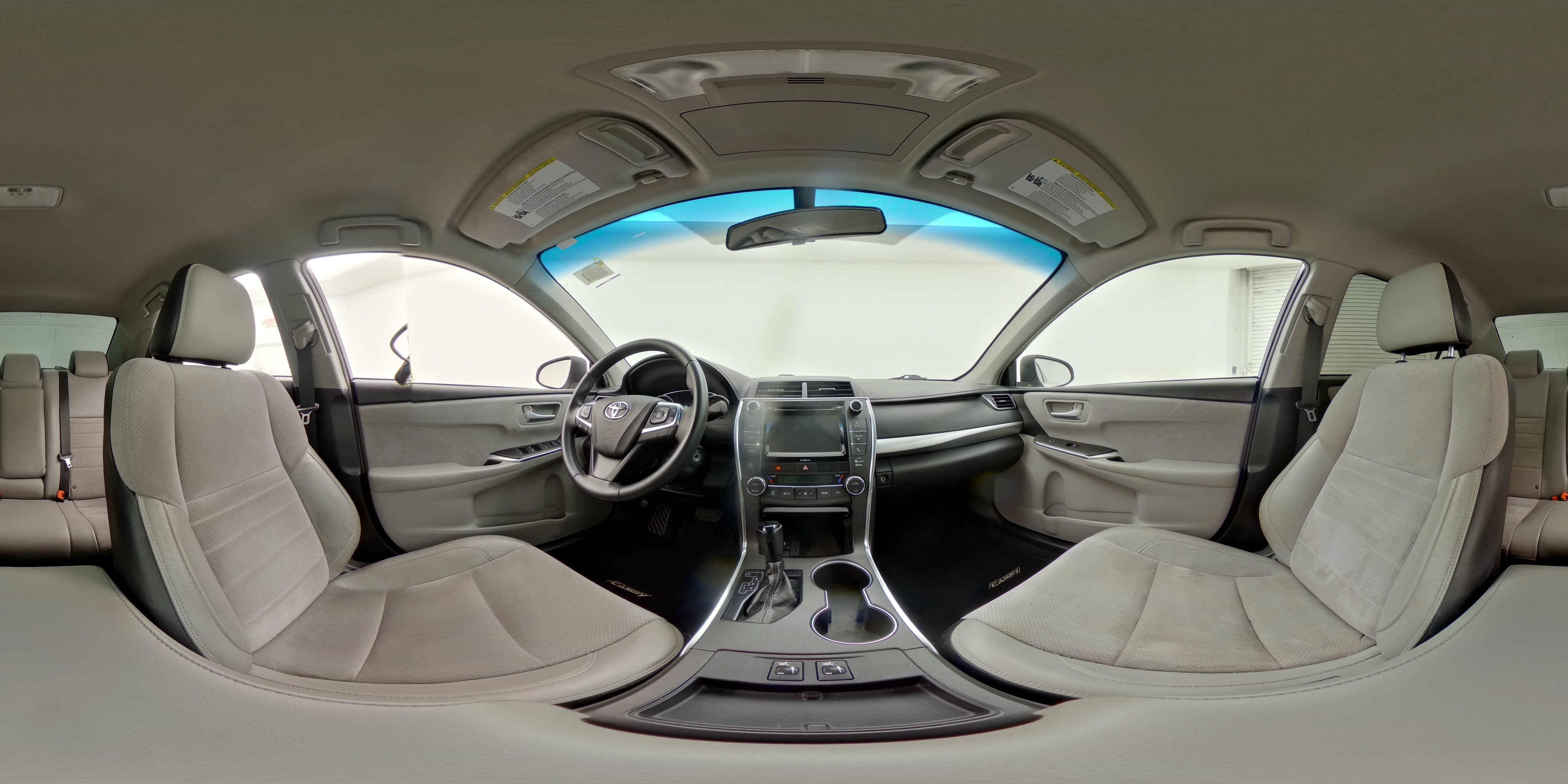 2017 Toyota Camry XSE - Photo 24