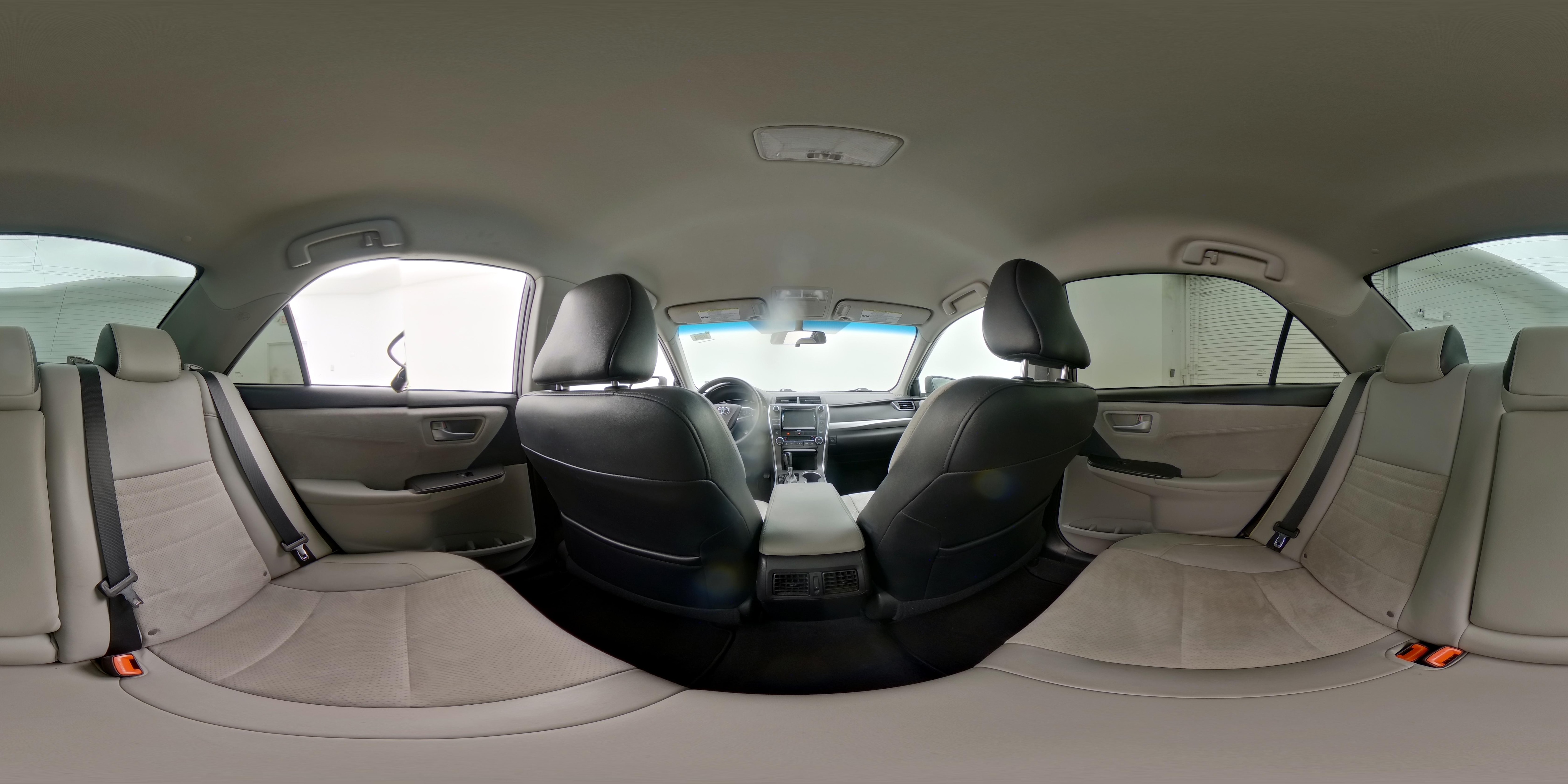 2017 Toyota Camry XSE - Photo 25
